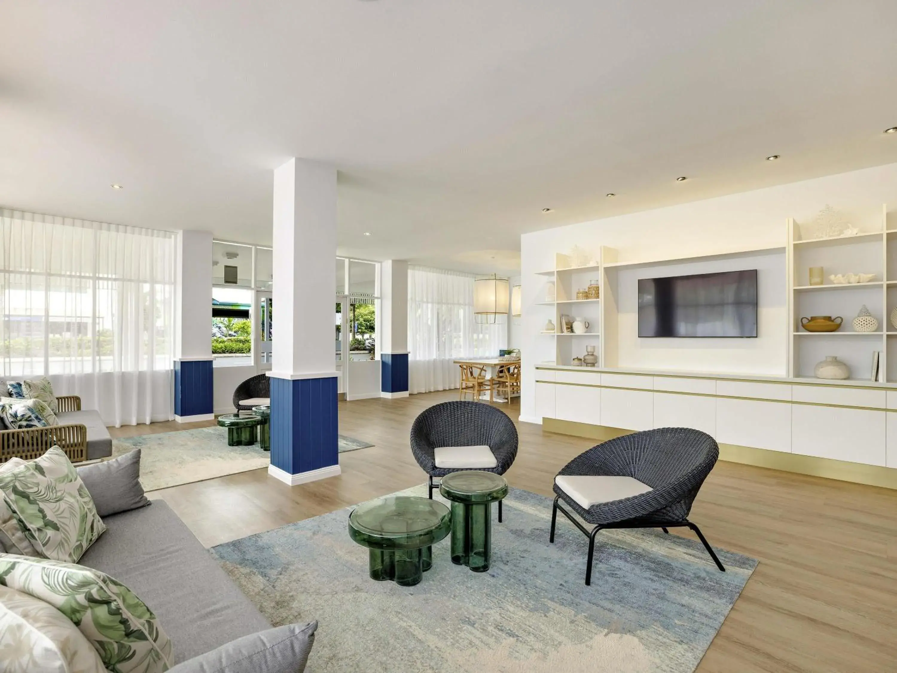 Property building in Mercure Cairns Property building in Mercure Cairns