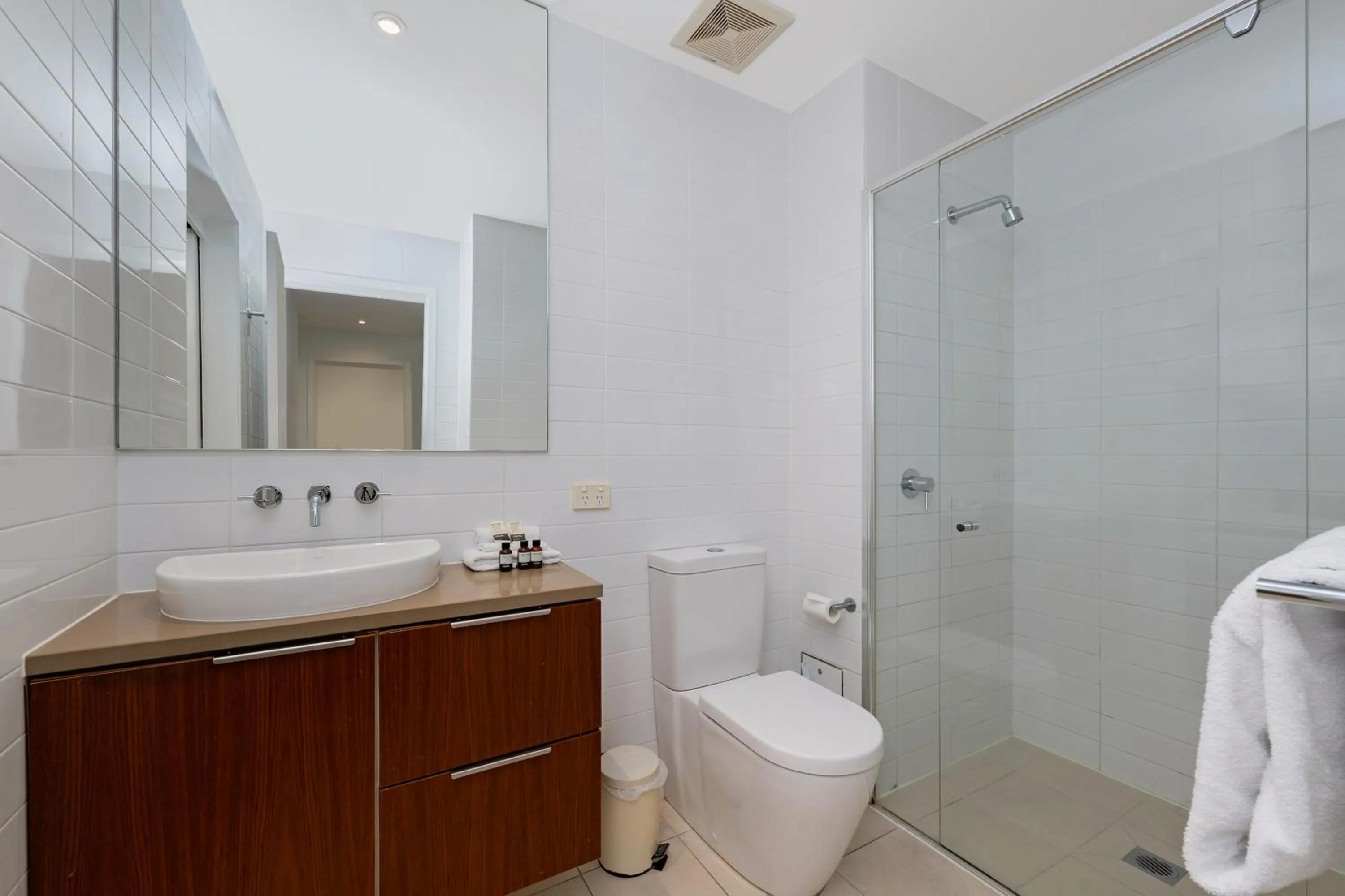 Central Islington Apartments