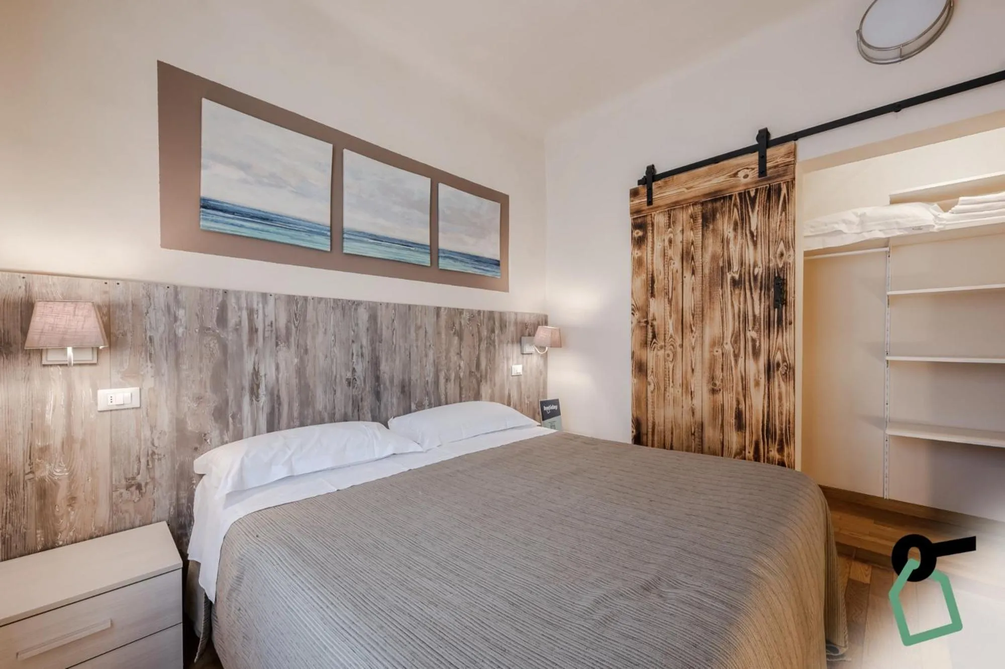 Bedroom, Bed in HOTIDAY Apartment Collection - Lerici Terrediliguria
