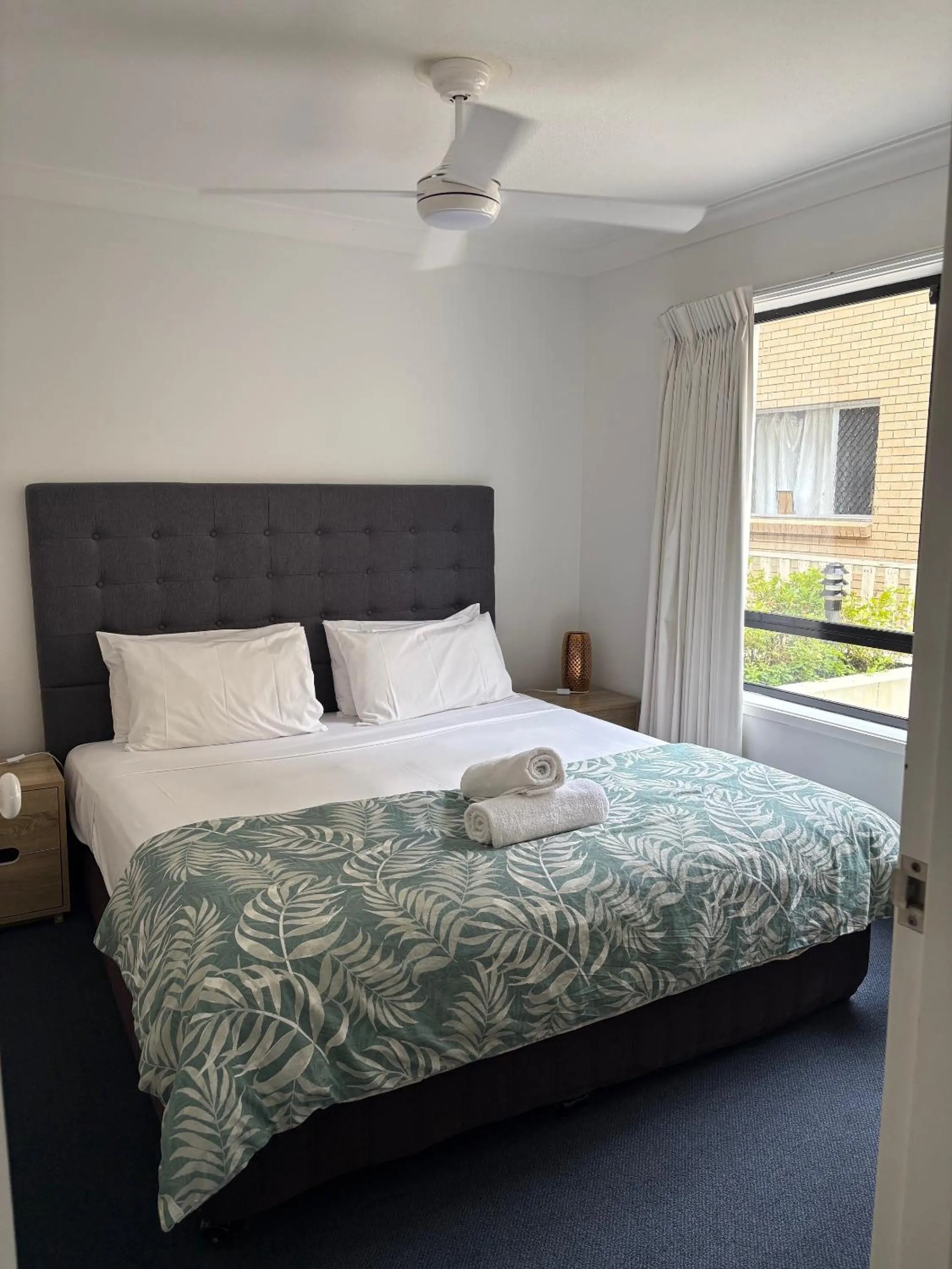 Bedroom, Bed in Island Beach Resort