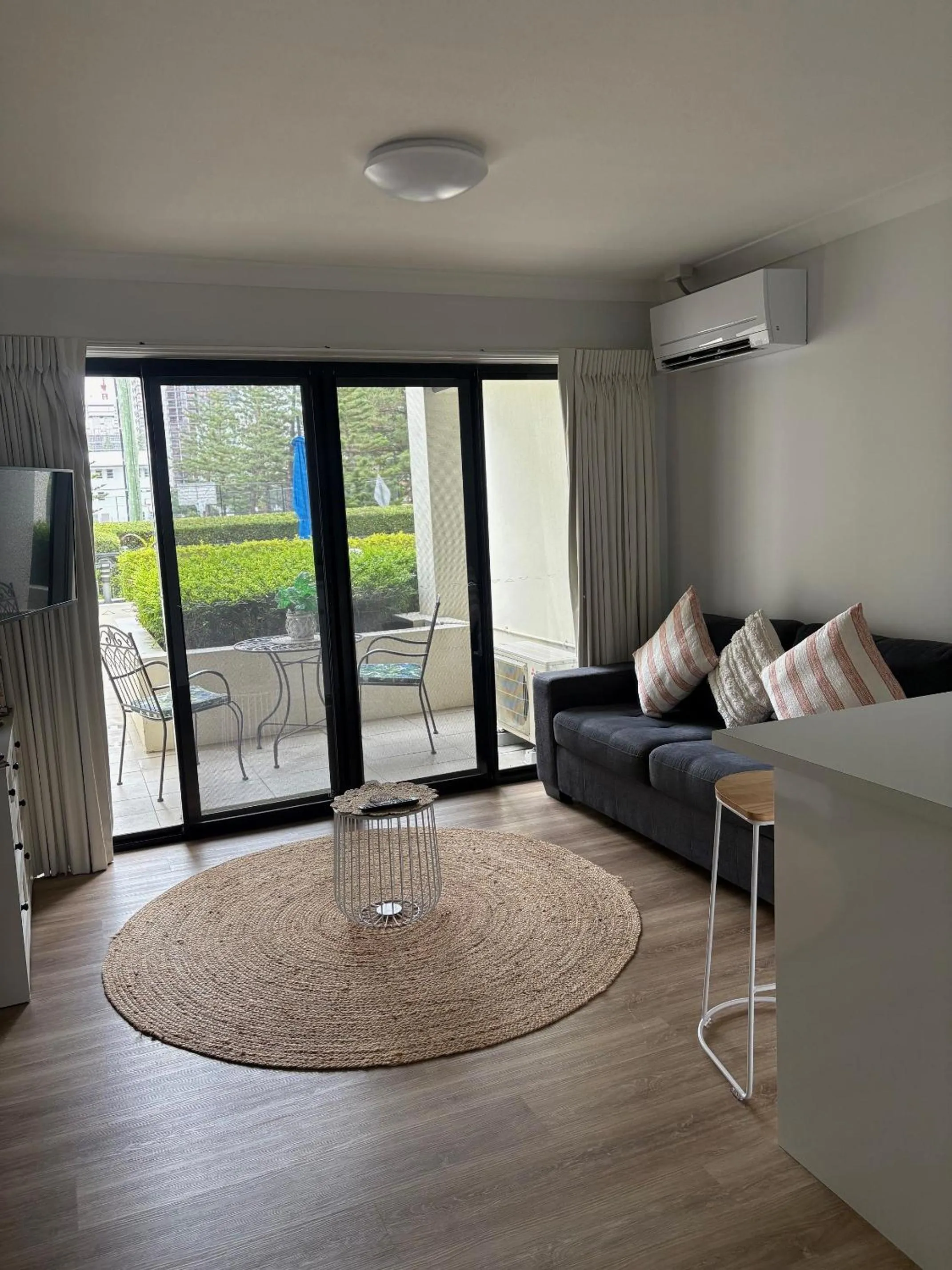 Living room in Island Beach Resort