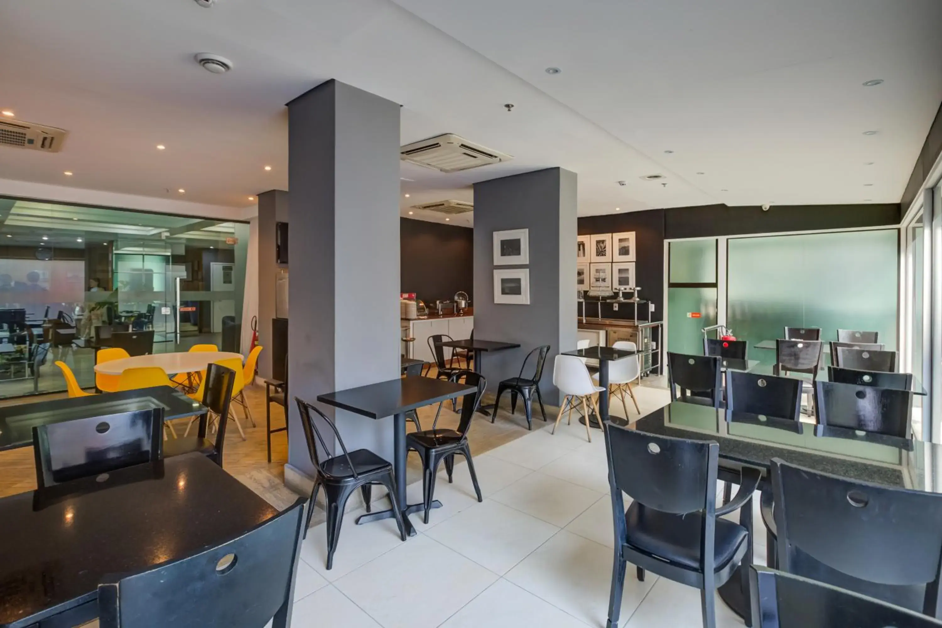 Restaurant/places to eat in Rio Design Copacabana Hotel Restaurant/places to eat in Rio Design Copacabana Hotel