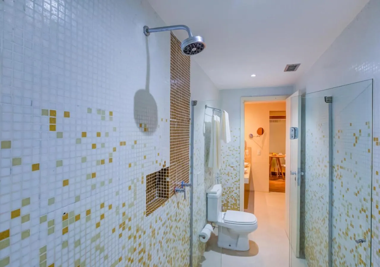 Shower in Rio Design Copacabana Hotel