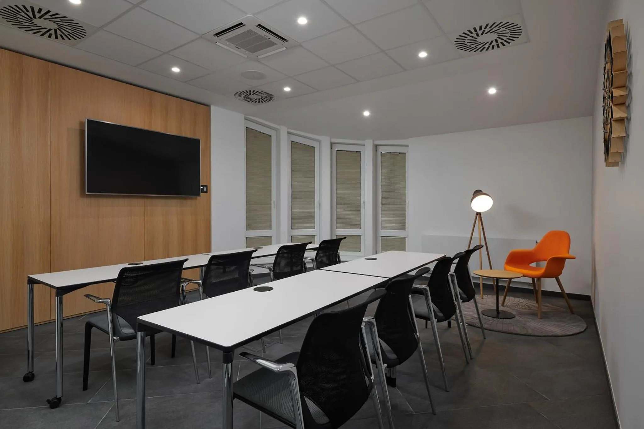 Business facilities in Hotel Osvit