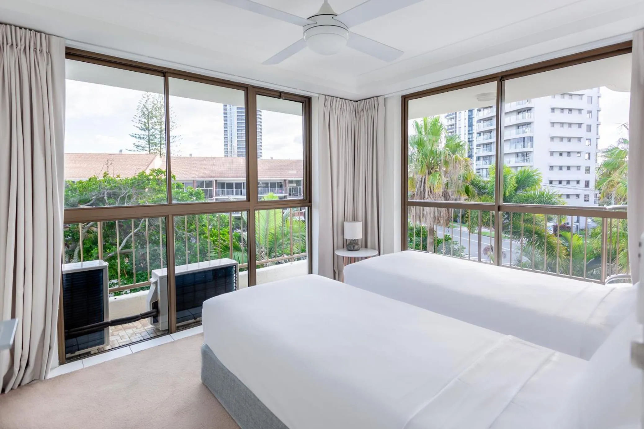 Balcony/Terrace, Bed in Ocean Royale