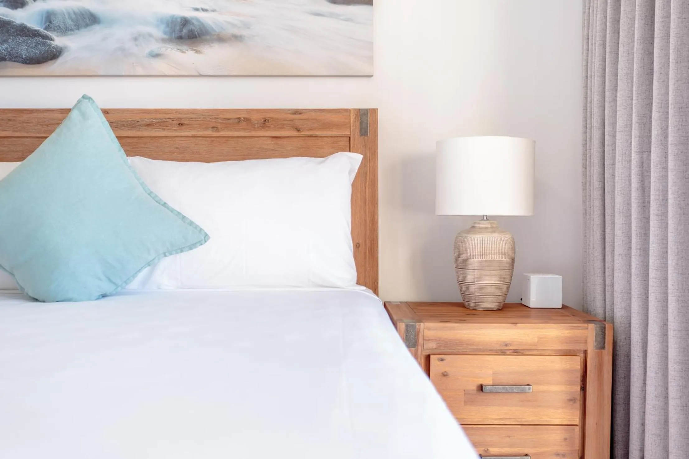 Bedroom, Bed in Ocean Royale