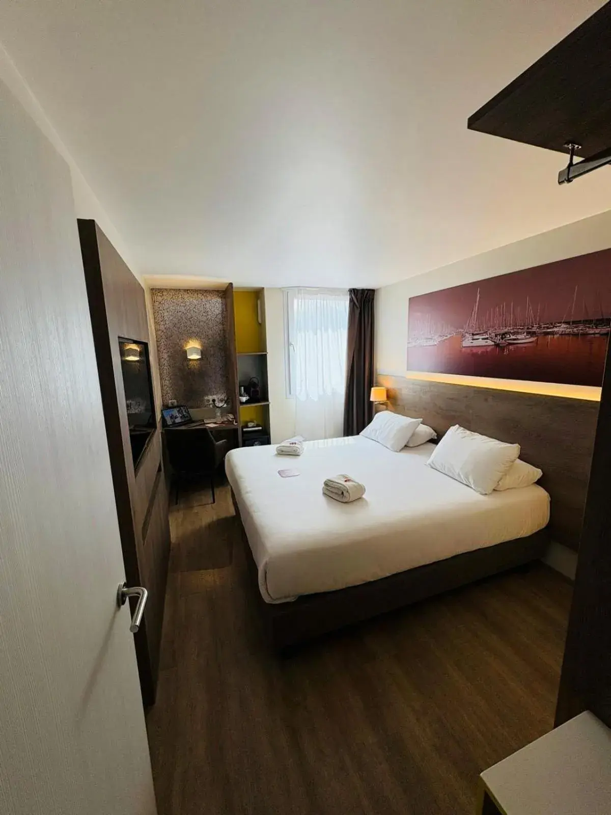 Bedroom, Bed in Best Western Hotelio Montpellier Sud Bedroom, Bed in Best Western Hotelio Montpellier Sud