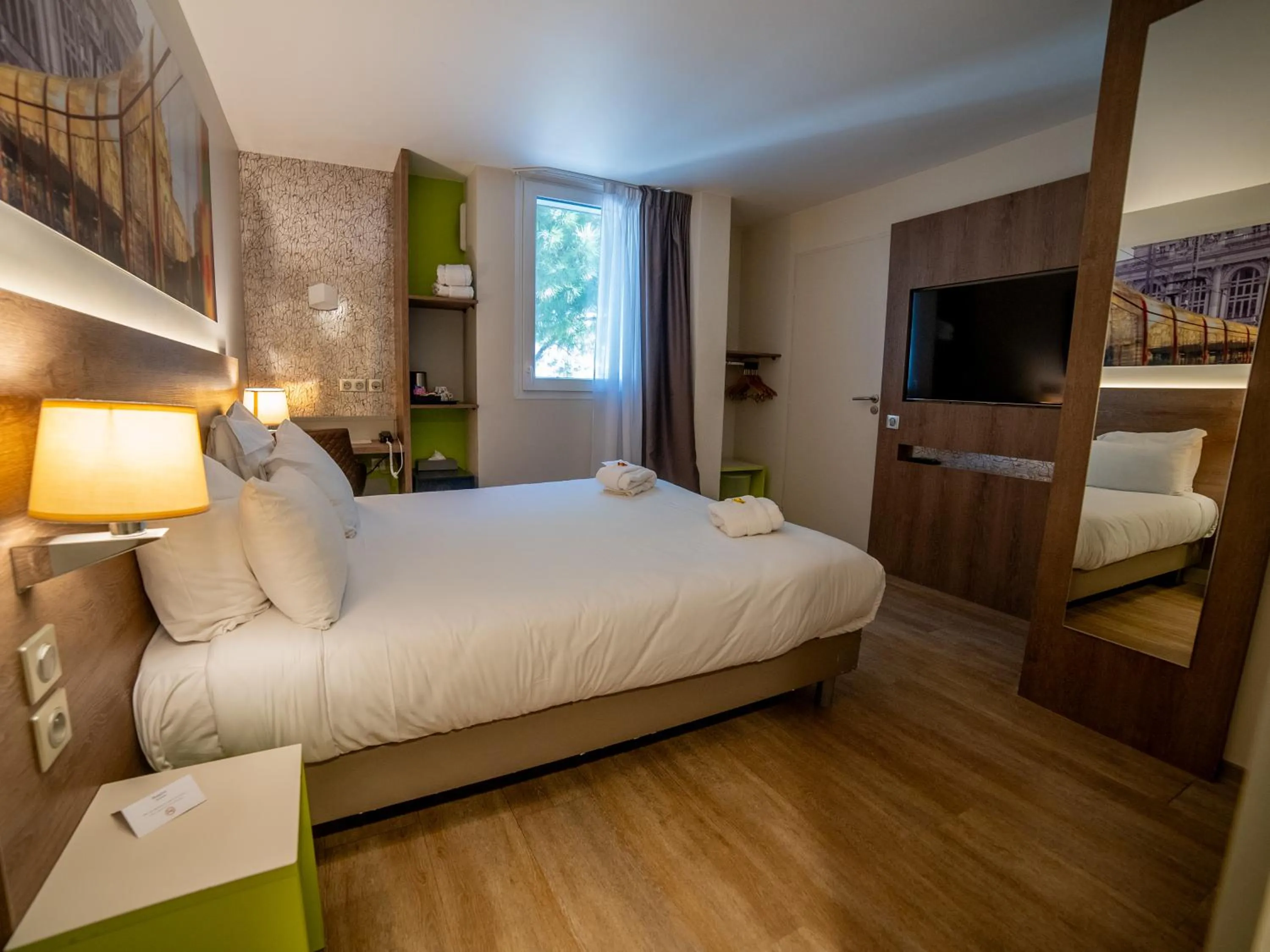 Bedroom, Bed in Best Western Hotelio Montpellier Sud