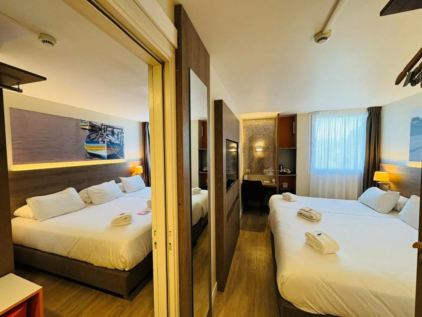 Photo of the whole room, Bed in Best Western Hotelio Montpellier Sud