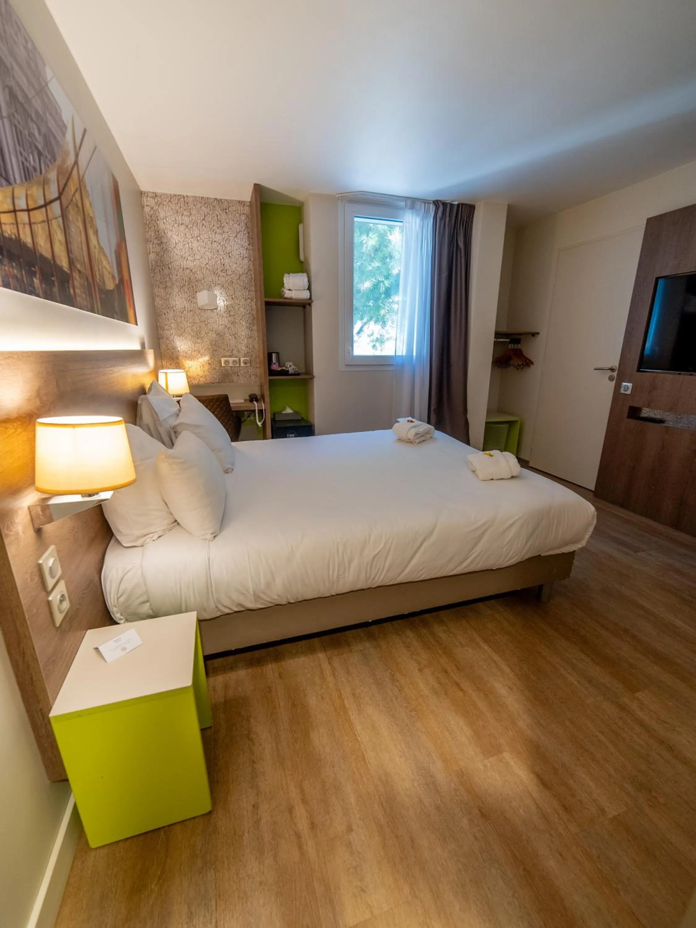 Bedroom, Bed in Best Western Hotelio Montpellier Sud
