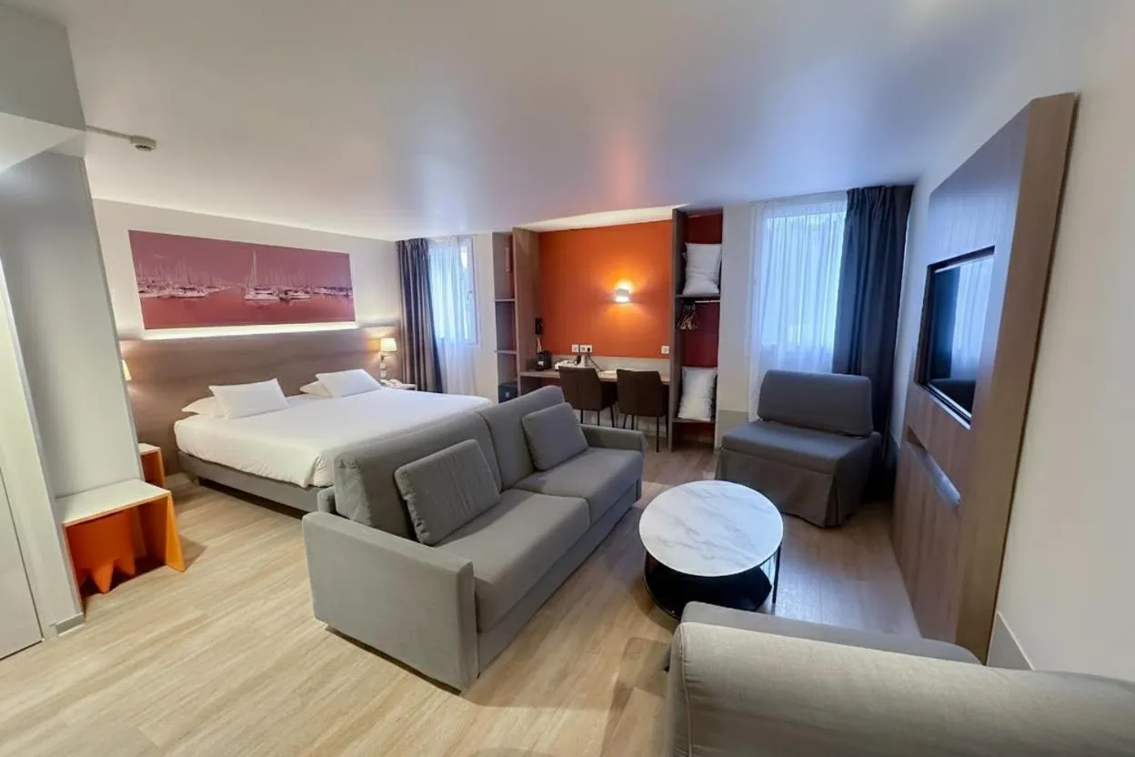 Bedroom, Bed in Best Western Hotelio Montpellier Sud