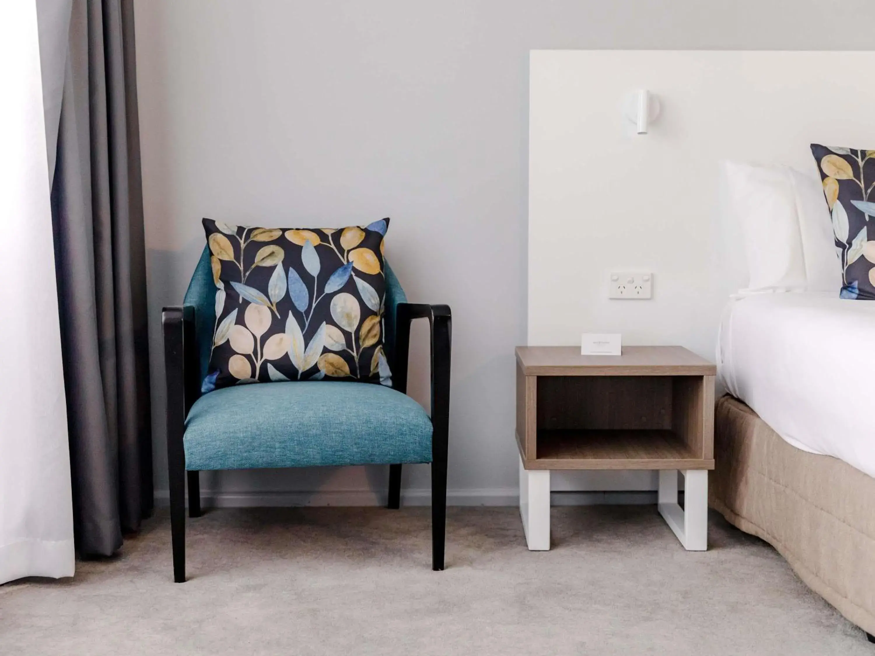 Bedroom, Bed in Mercure Brisbane Spring Hill Bedroom, Bed in Mercure Brisbane Spring Hill