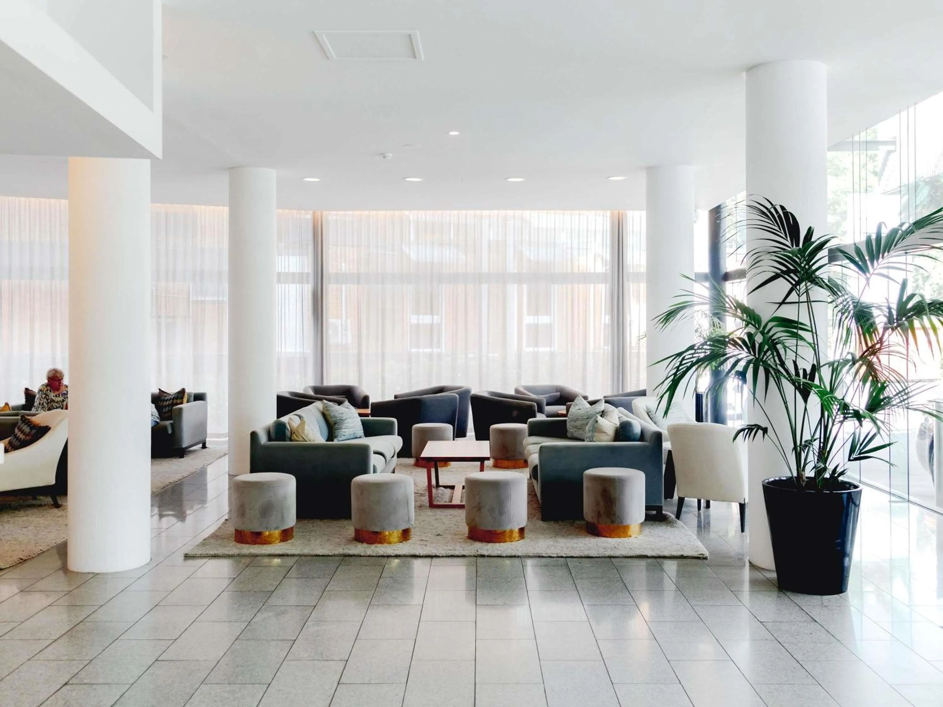 Property building in Mercure Brisbane Spring Hill