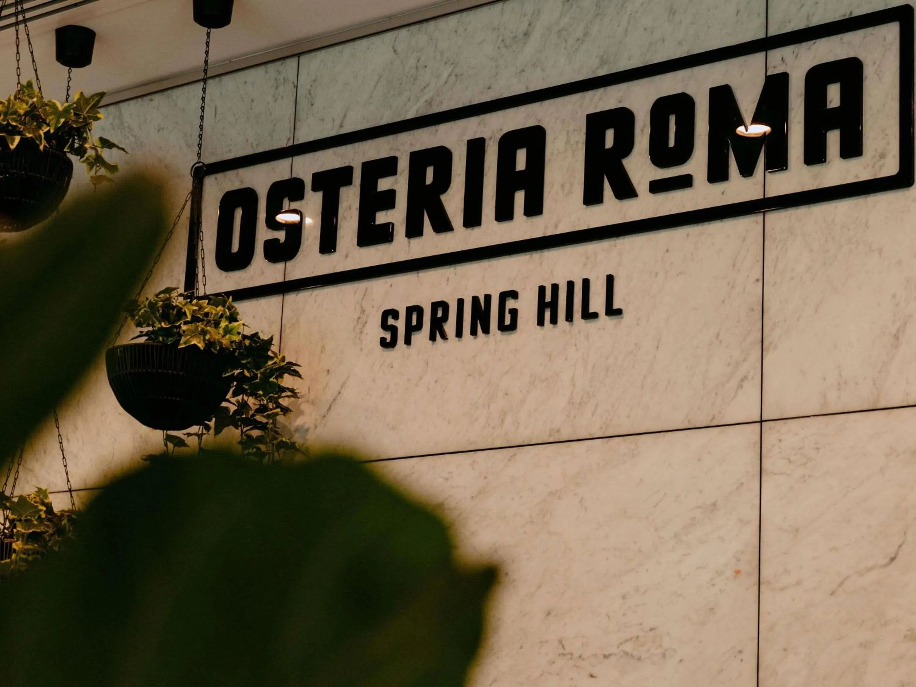 Restaurant/places to eat in Mercure Brisbane Spring Hill