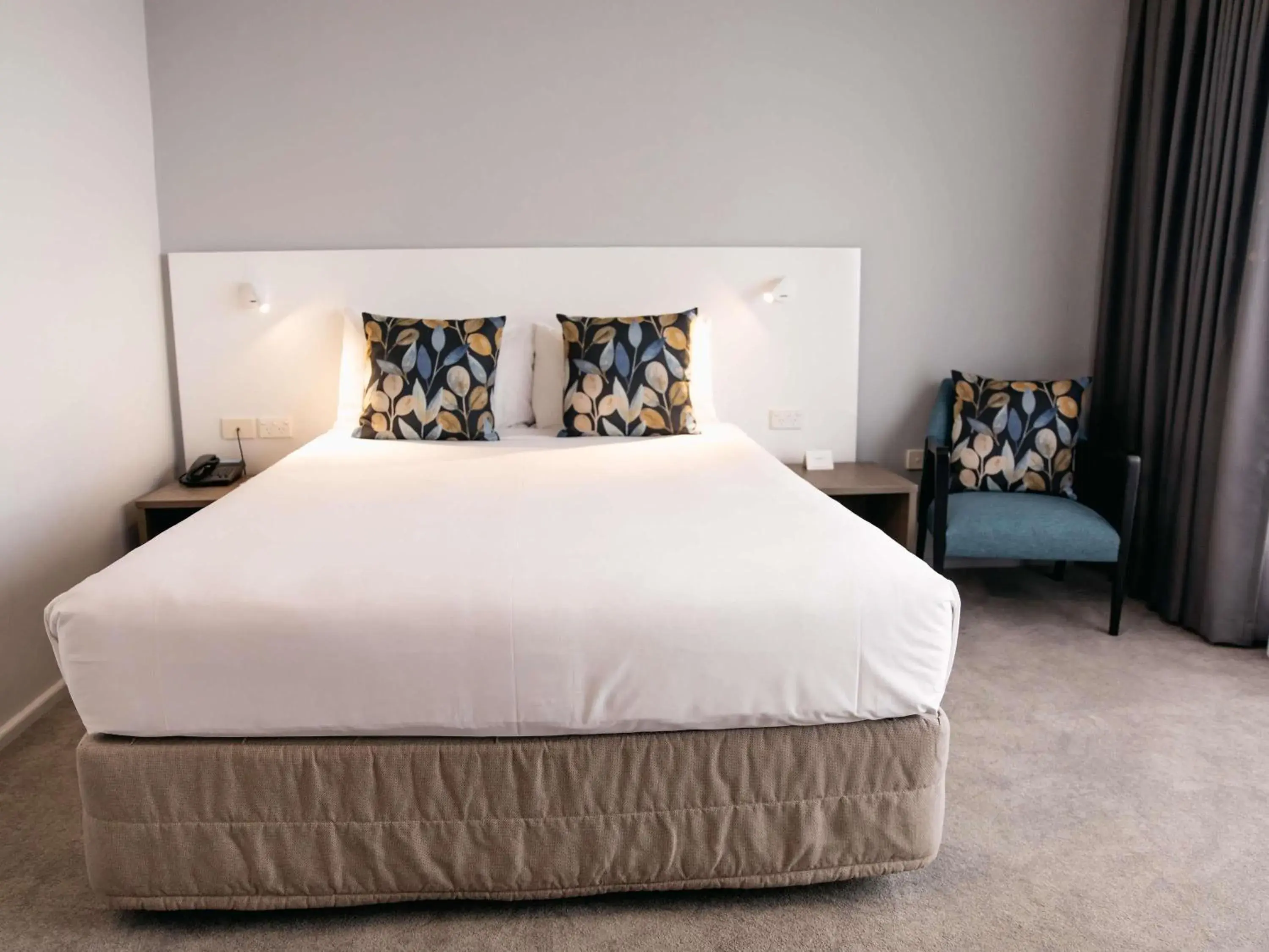 Bedroom, Bed in Mercure Brisbane Spring Hill Bedroom, Bed in Mercure Brisbane Spring Hill