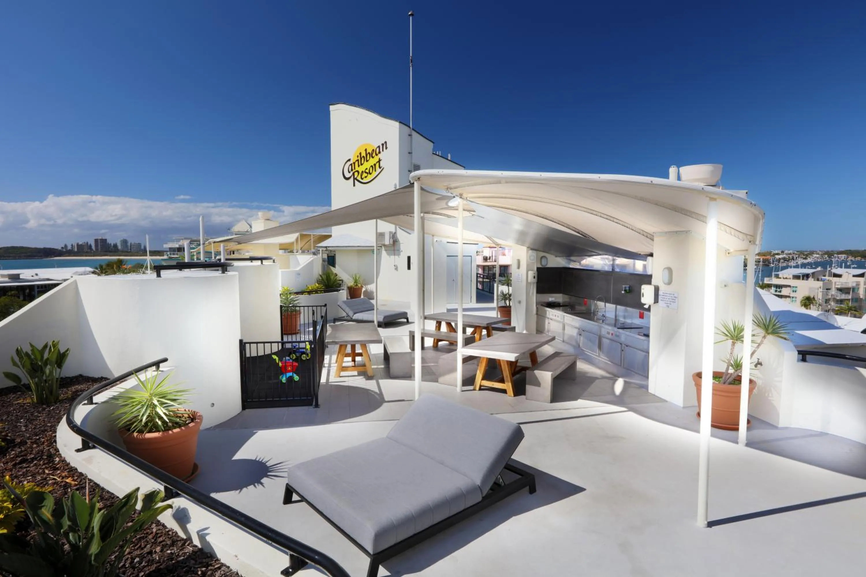 BBQ facilities in Caribbean Resort