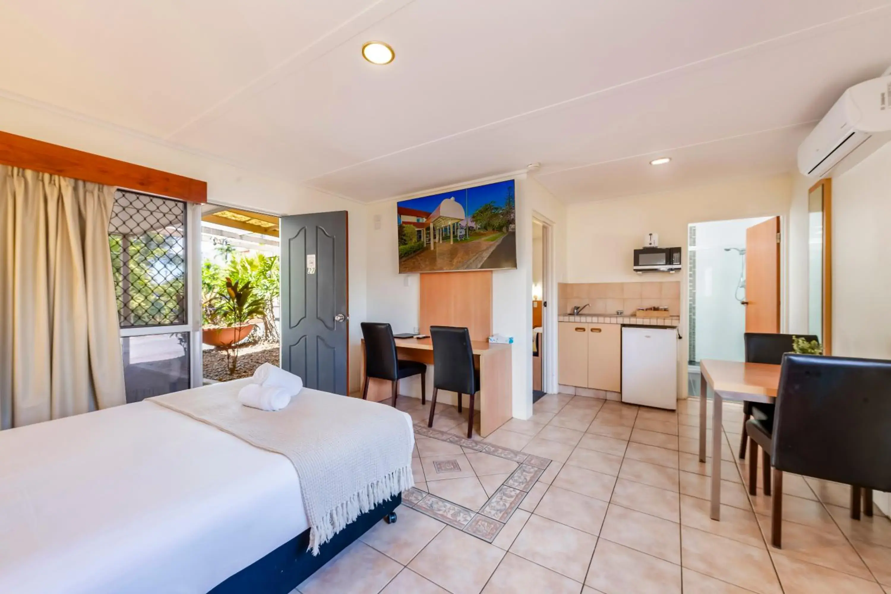 Bed in Bundaberg International Bed in Bundaberg International