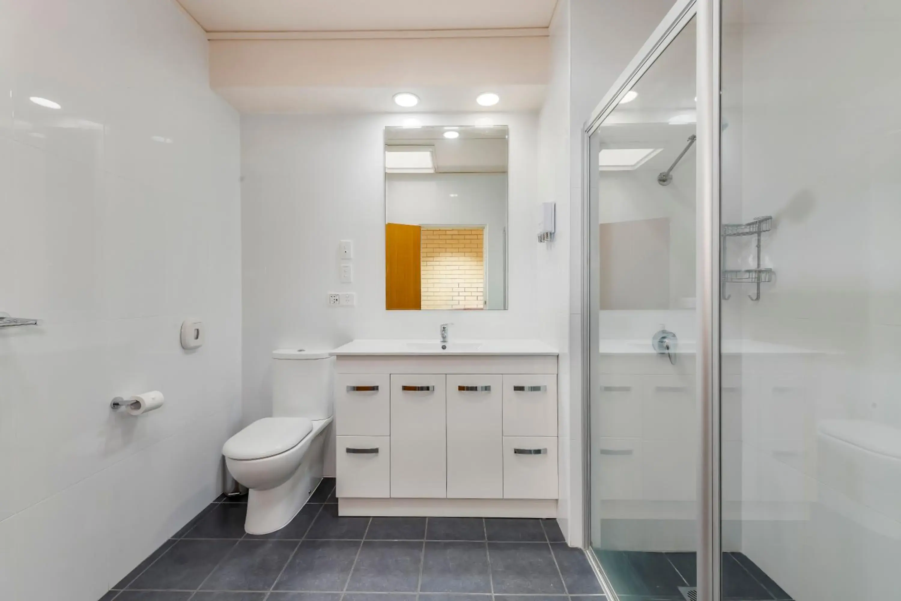 Bathroom in Bundaberg International Bathroom in Bundaberg International