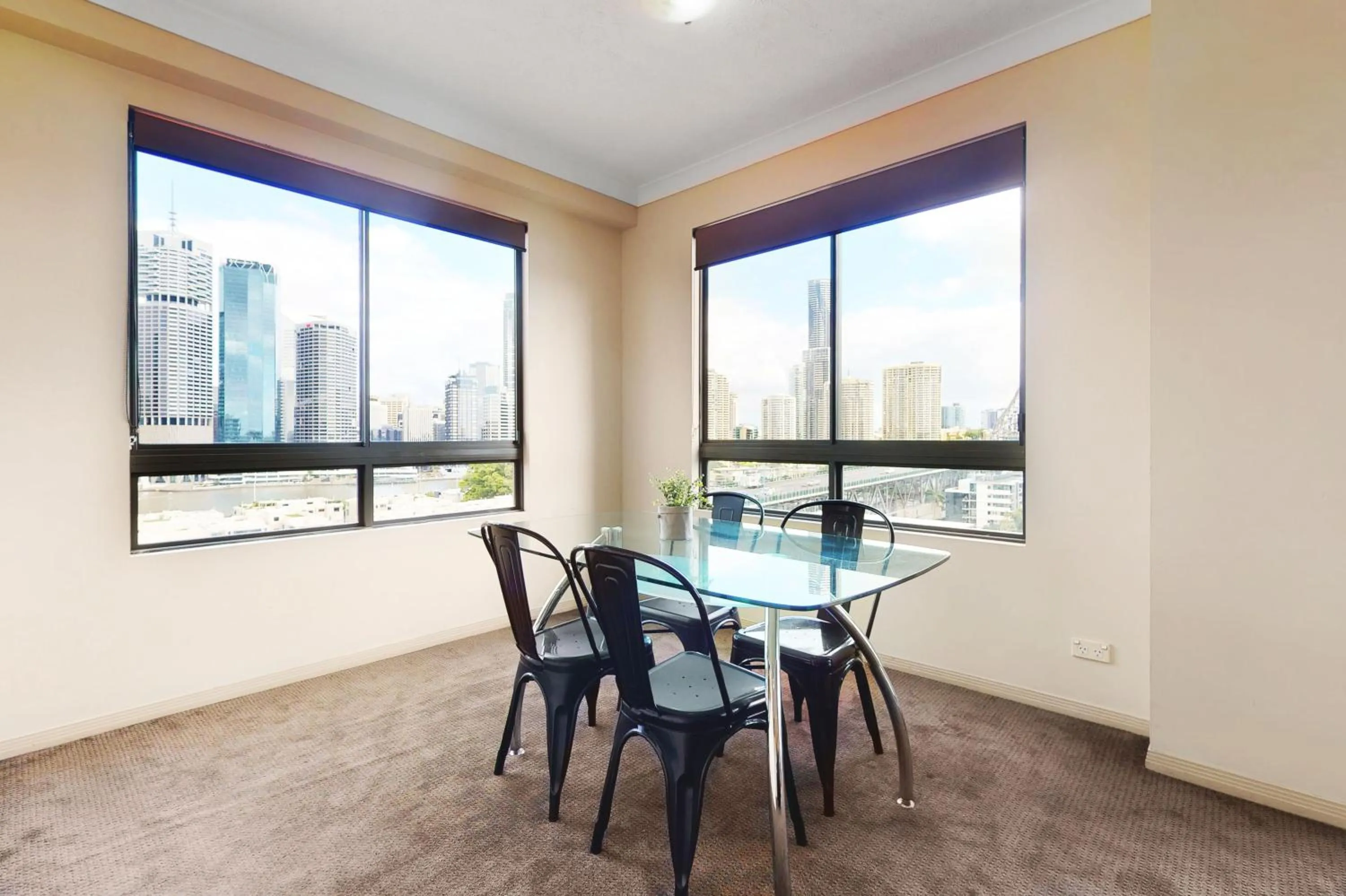 Day in Bridgewater Apartments