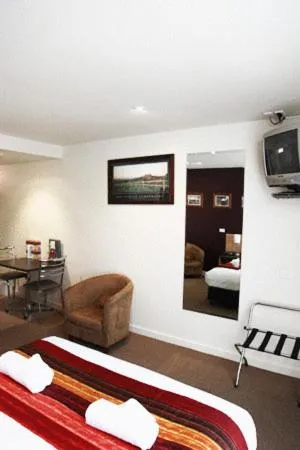 Bed in Mansfield Motel