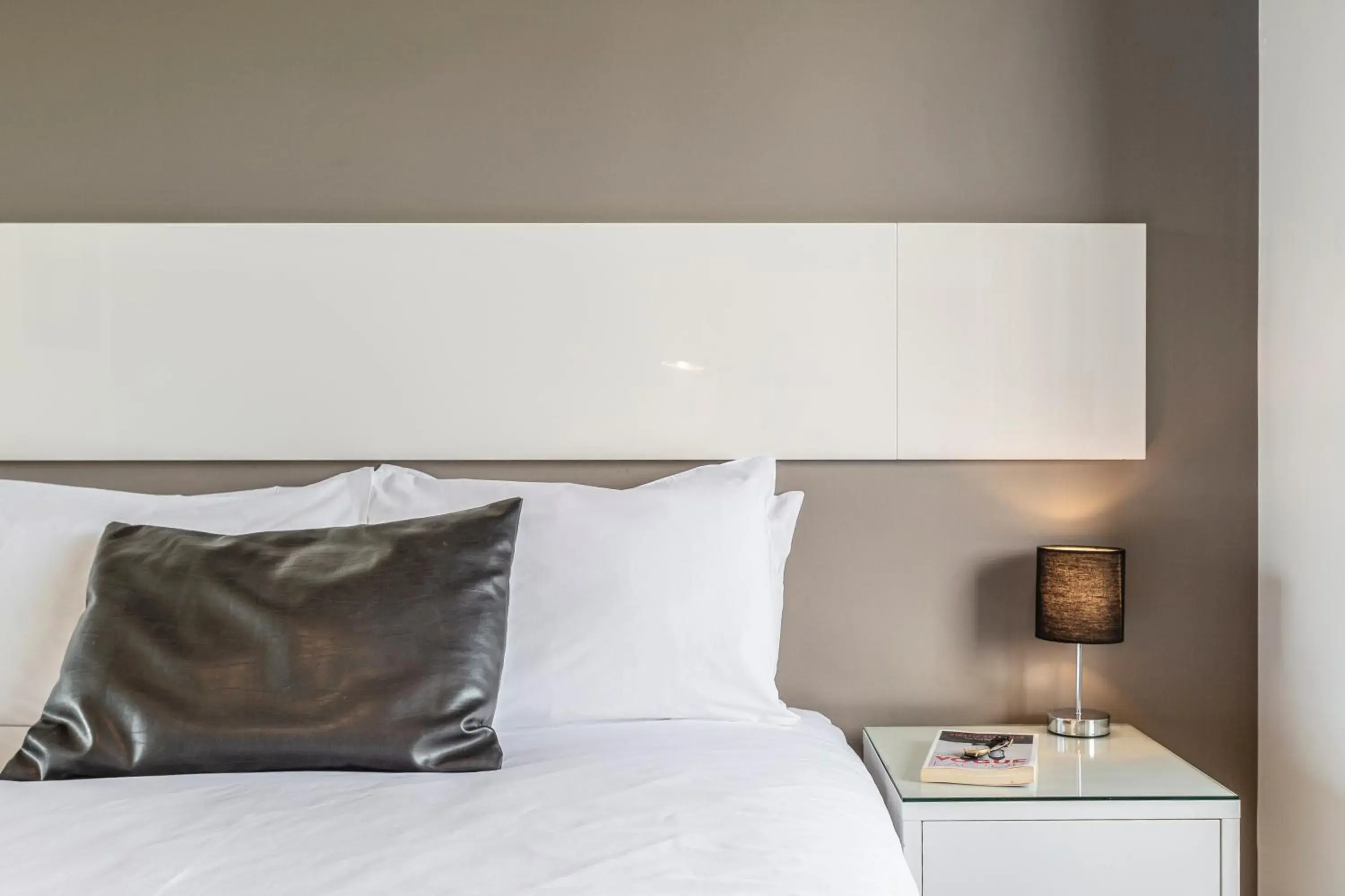 Bed in Punthill Oakleigh Bed in Punthill Oakleigh