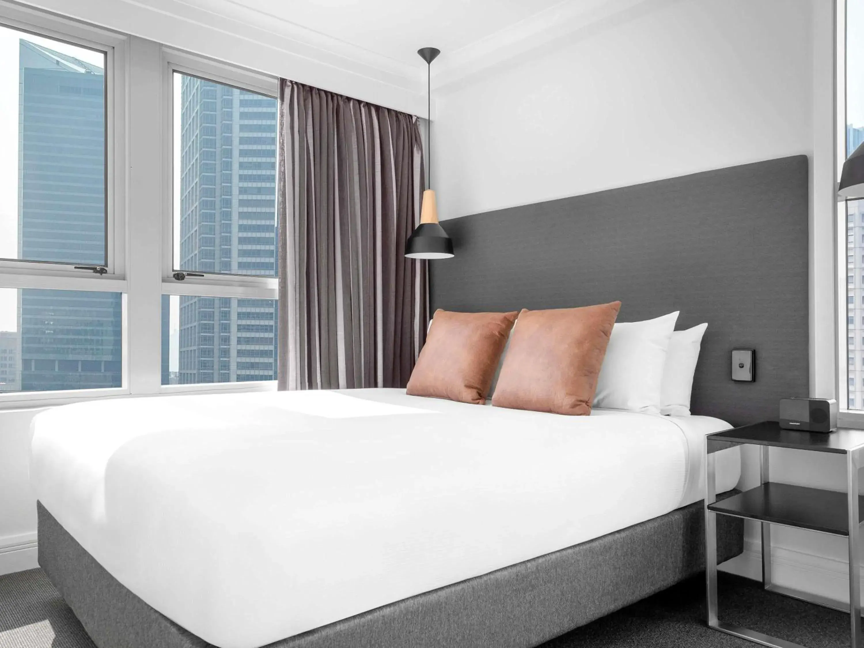 Bedroom, Bed in Mantra on Kent Bedroom, Bed in Mantra on Kent