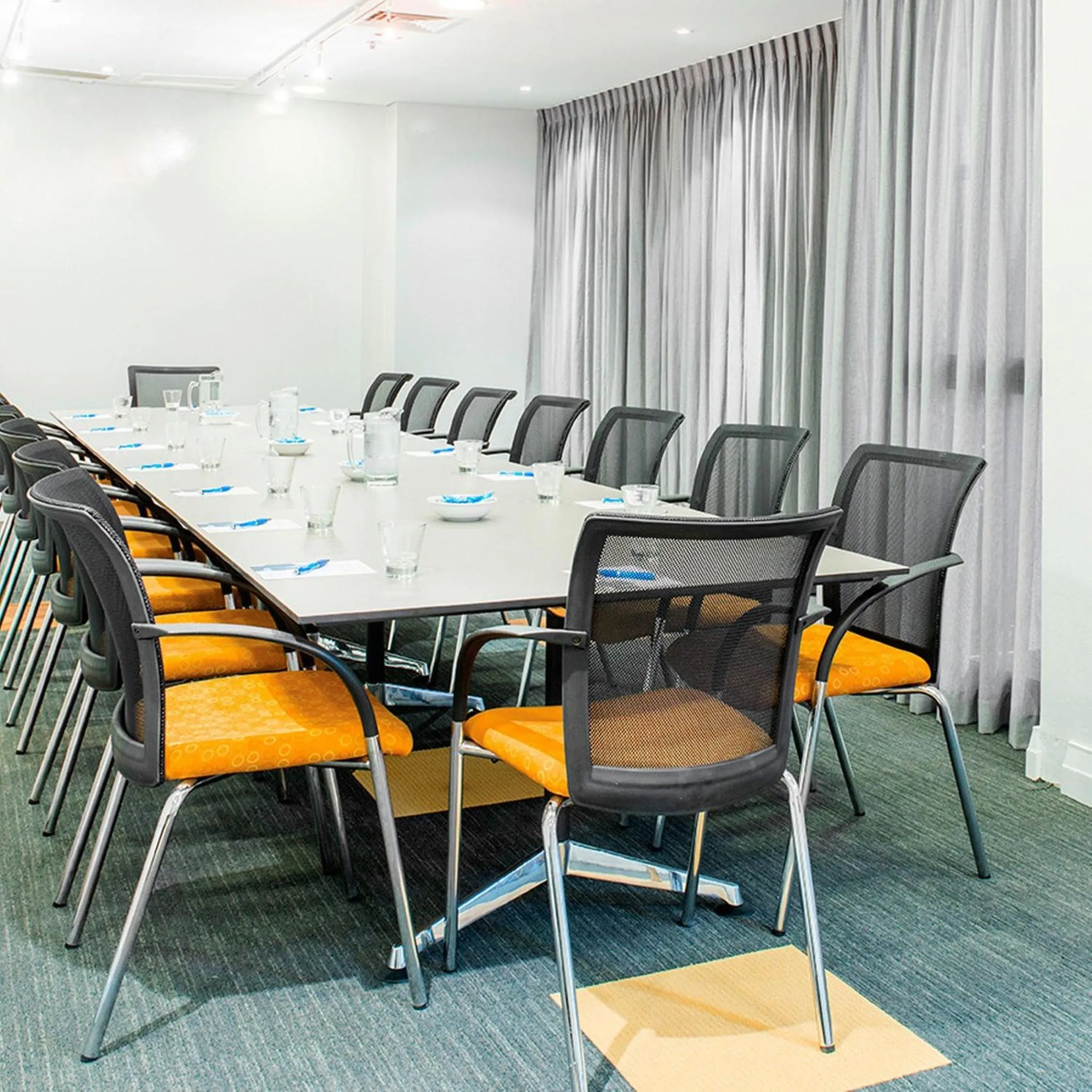 Business facilities in Mantra on Kent