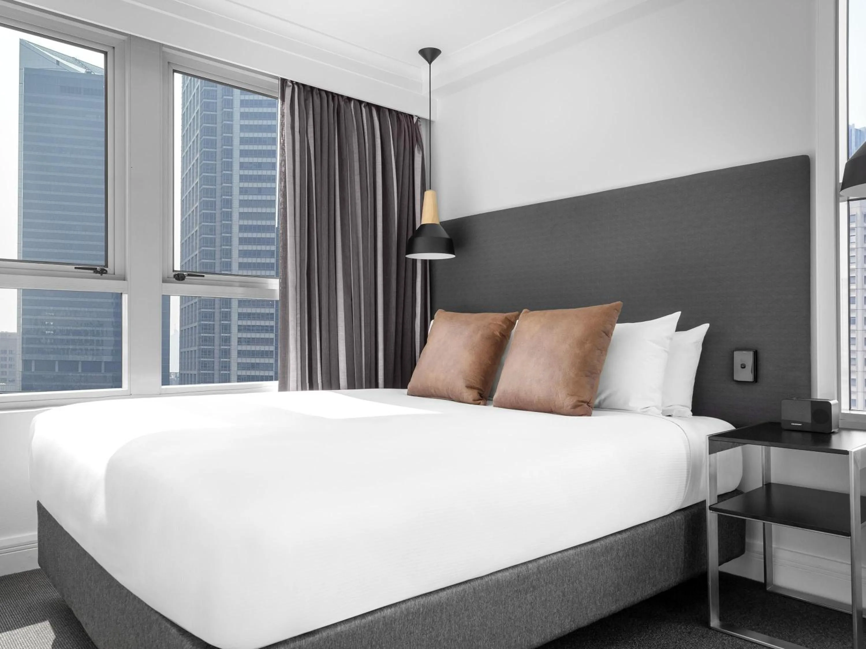 Bedroom, Bed in Mantra on Kent