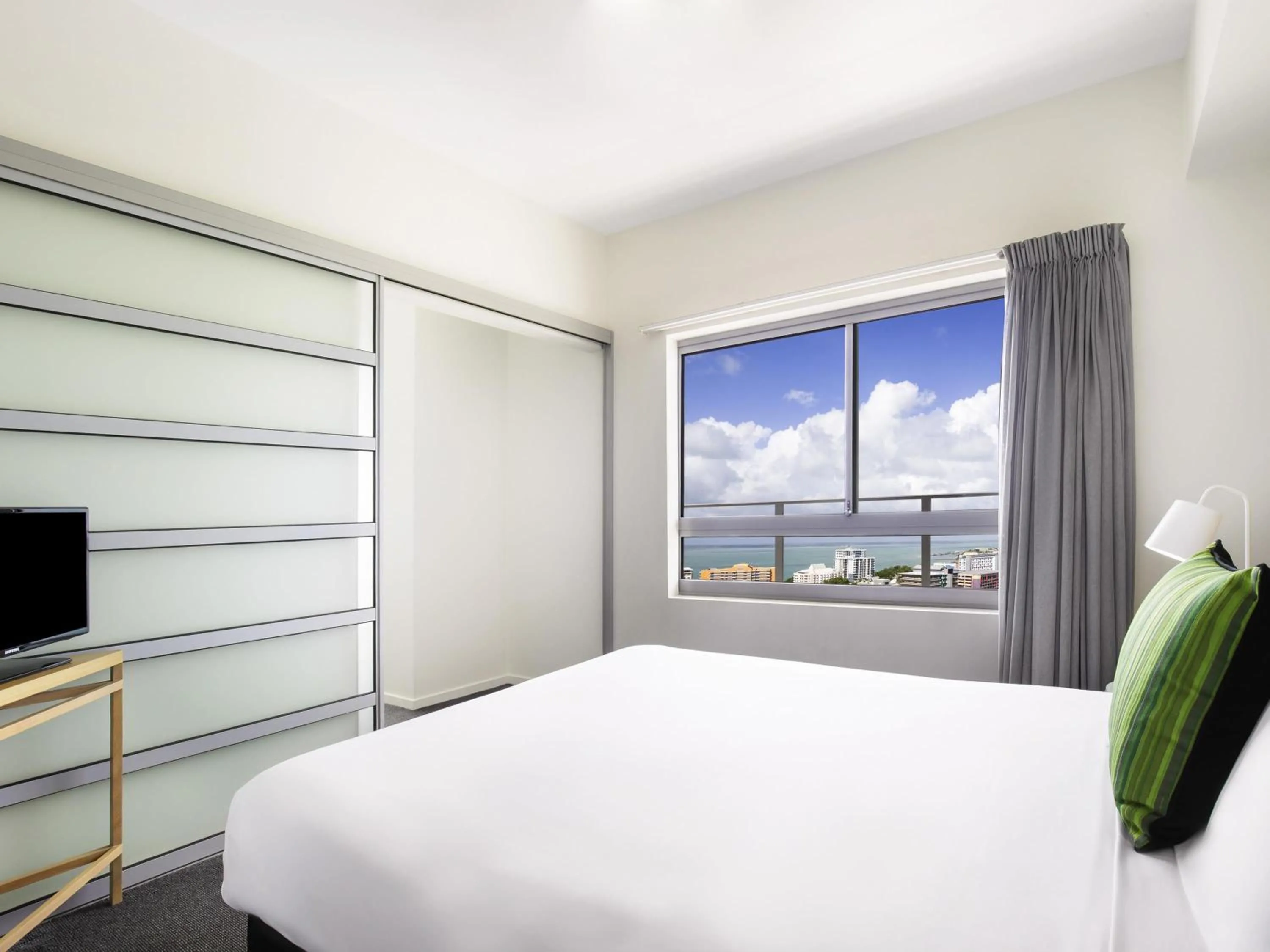 Bedroom, Bed in Mantra Pandanas