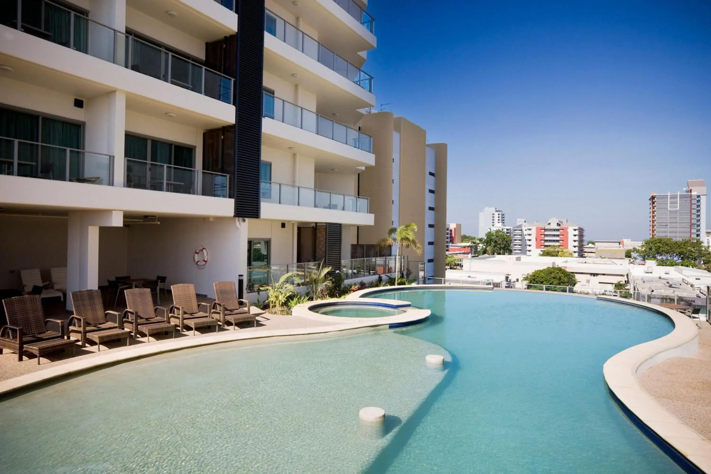 Swimming pool in Mantra Pandanas Swimming pool in Mantra Pandanas