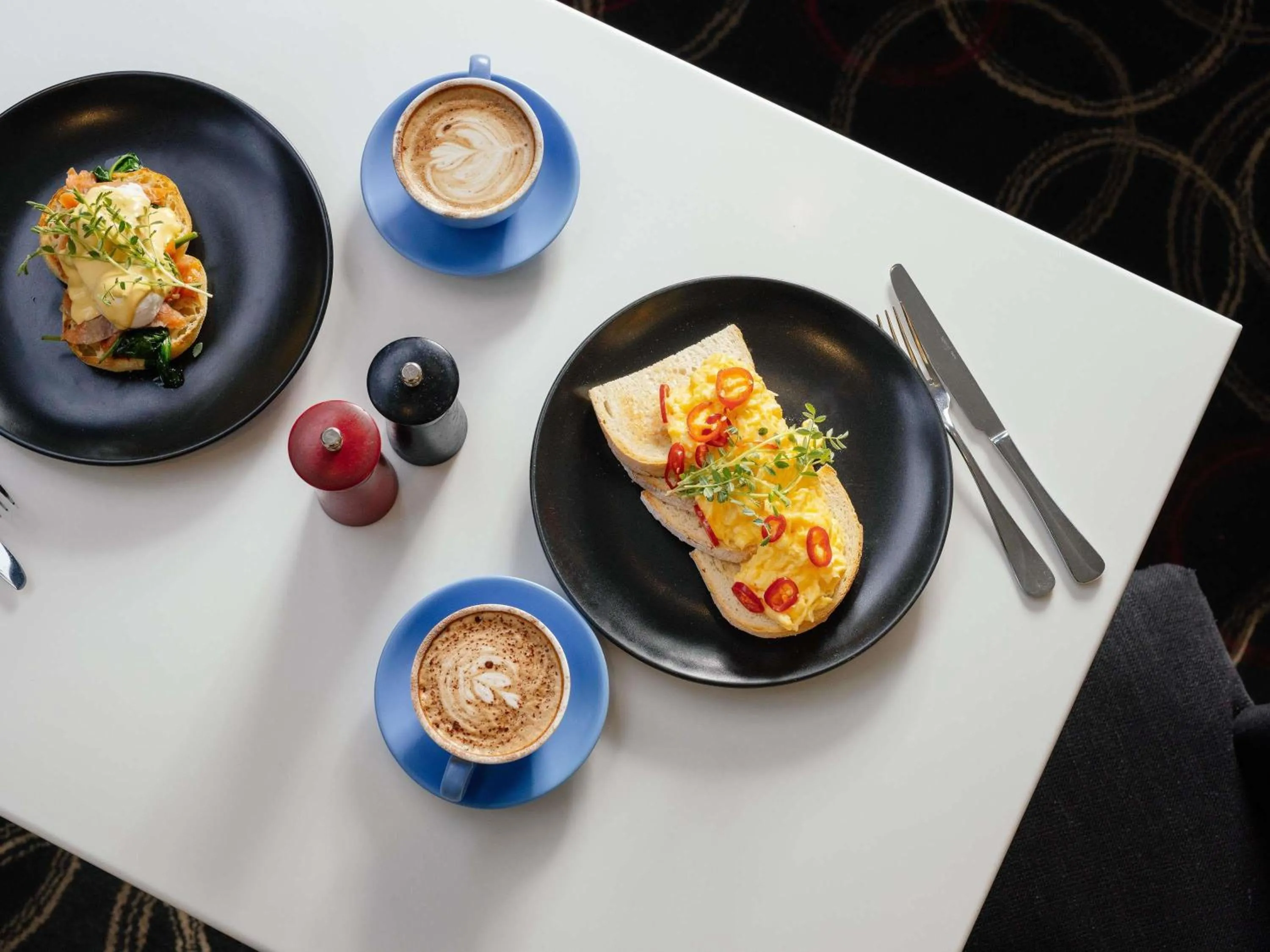 Restaurant/places to eat in Mantra Melbourne Airport