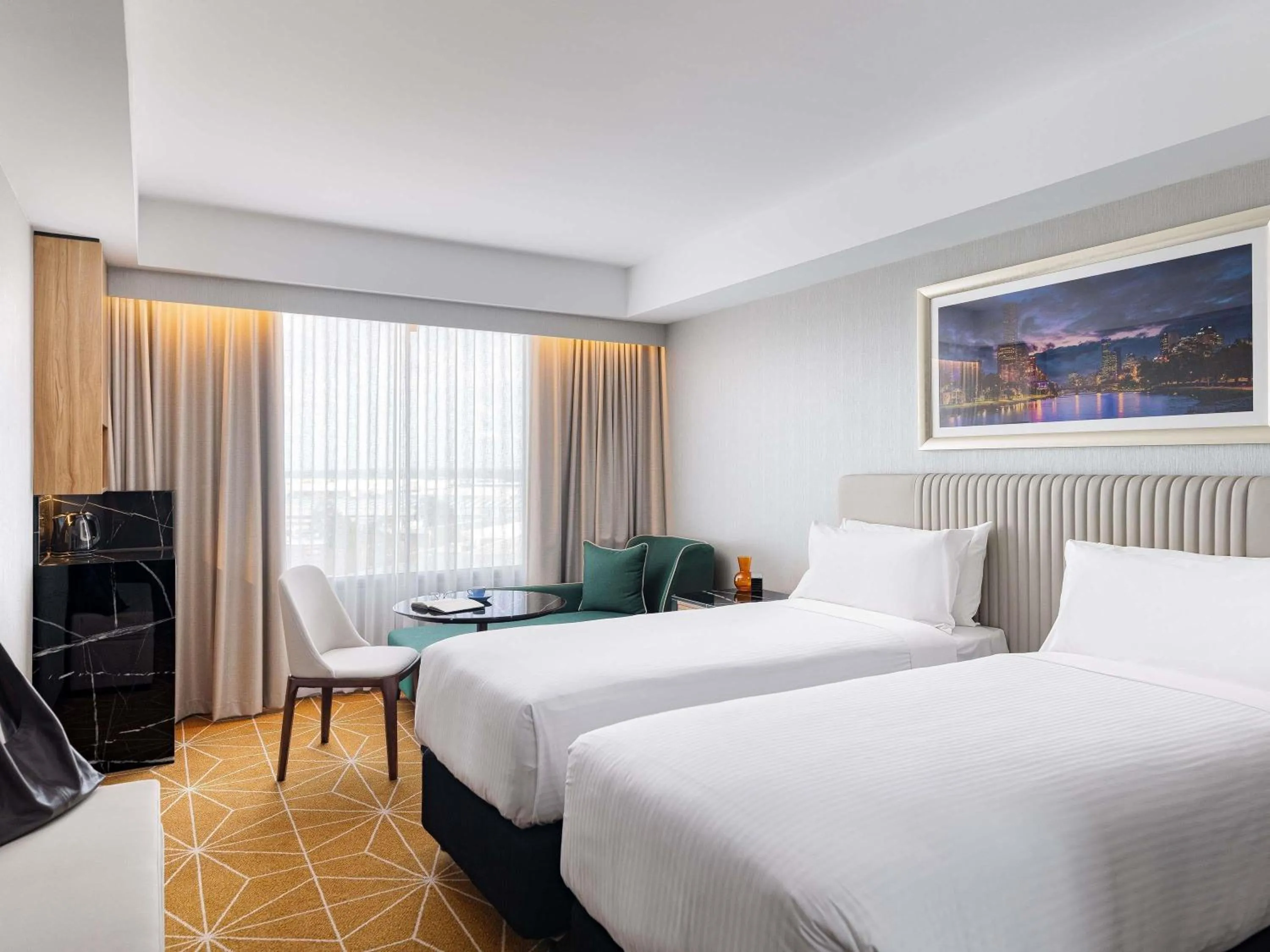 Bedroom, Bed in Mantra Melbourne Airport