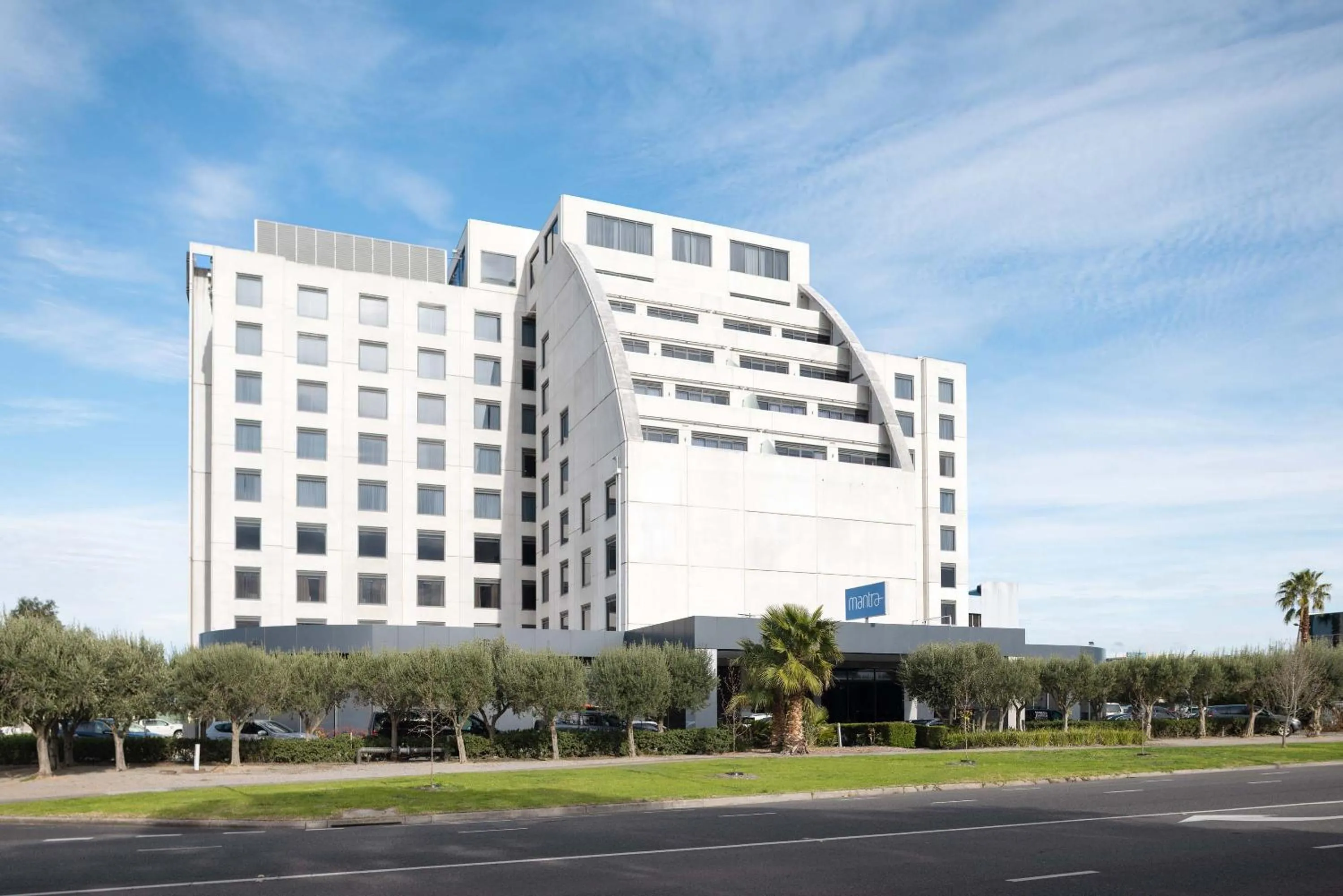 Property building in Mantra Melbourne Airport