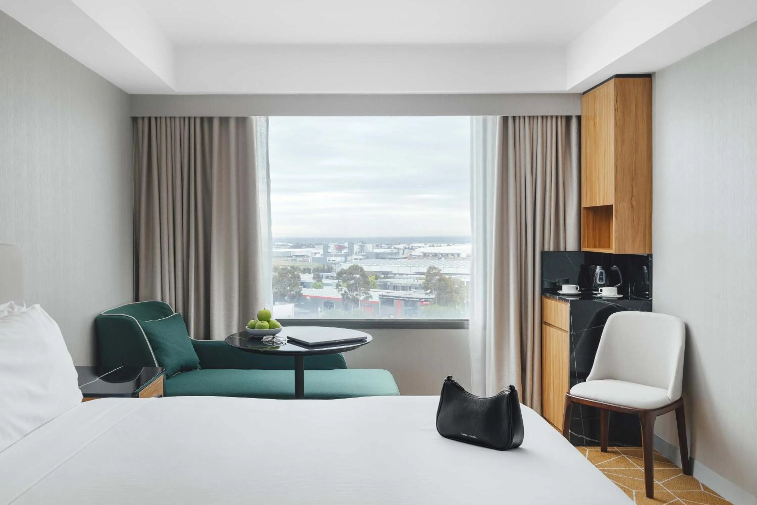 Bed in Mantra Melbourne Airport