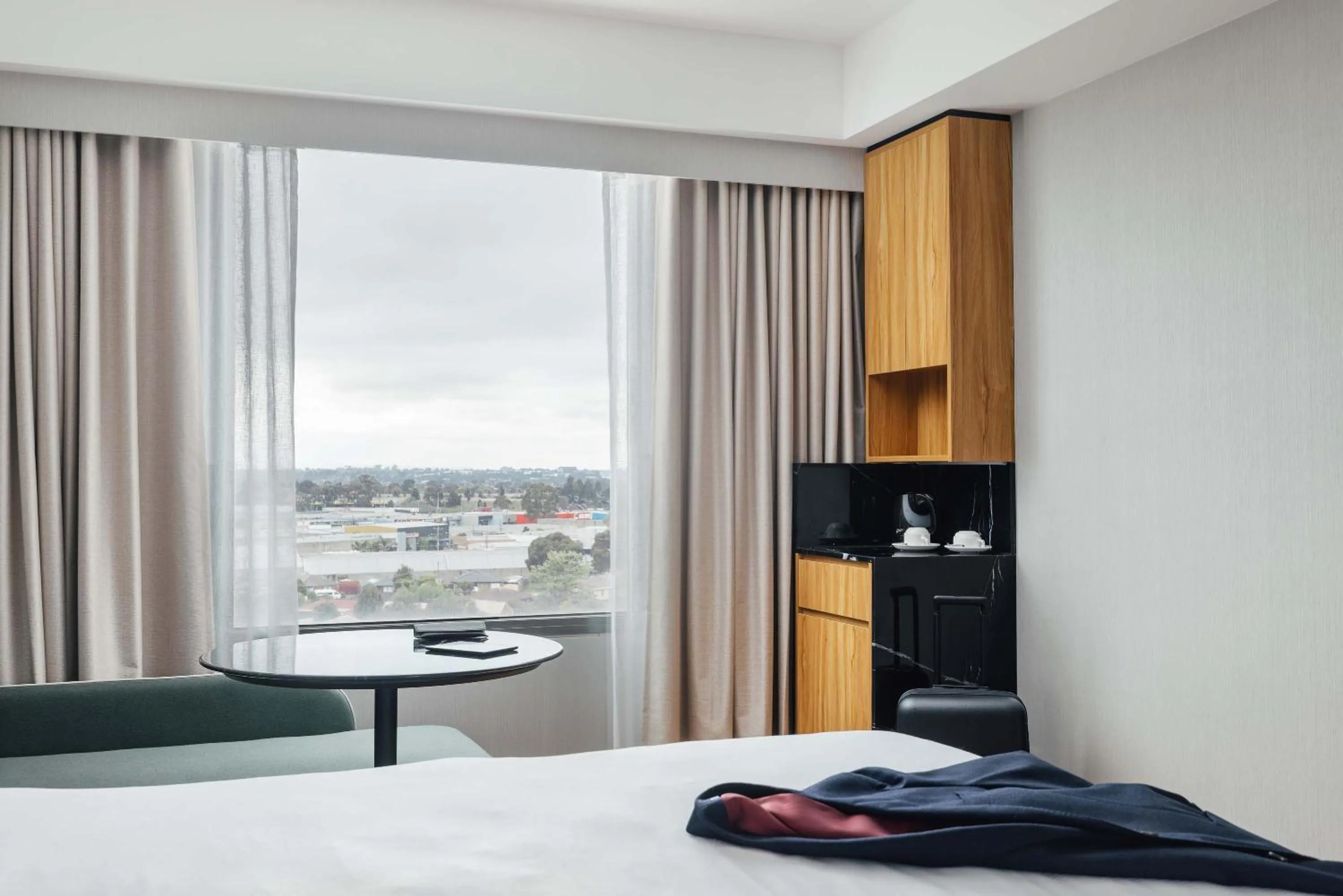 Bed in Mantra Melbourne Airport