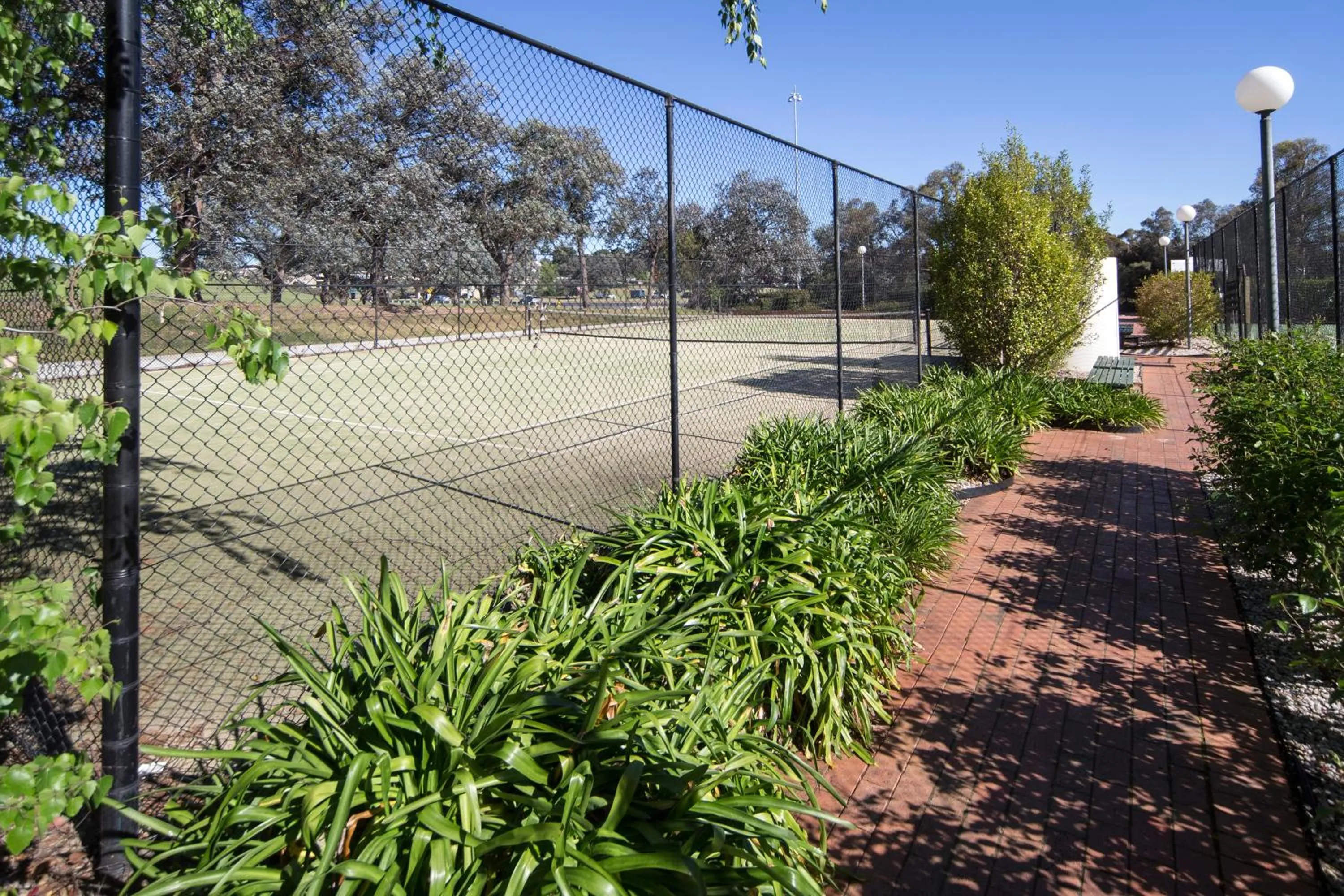 Fitness centre/facilities in BreakFree Capital Tower Apartments
