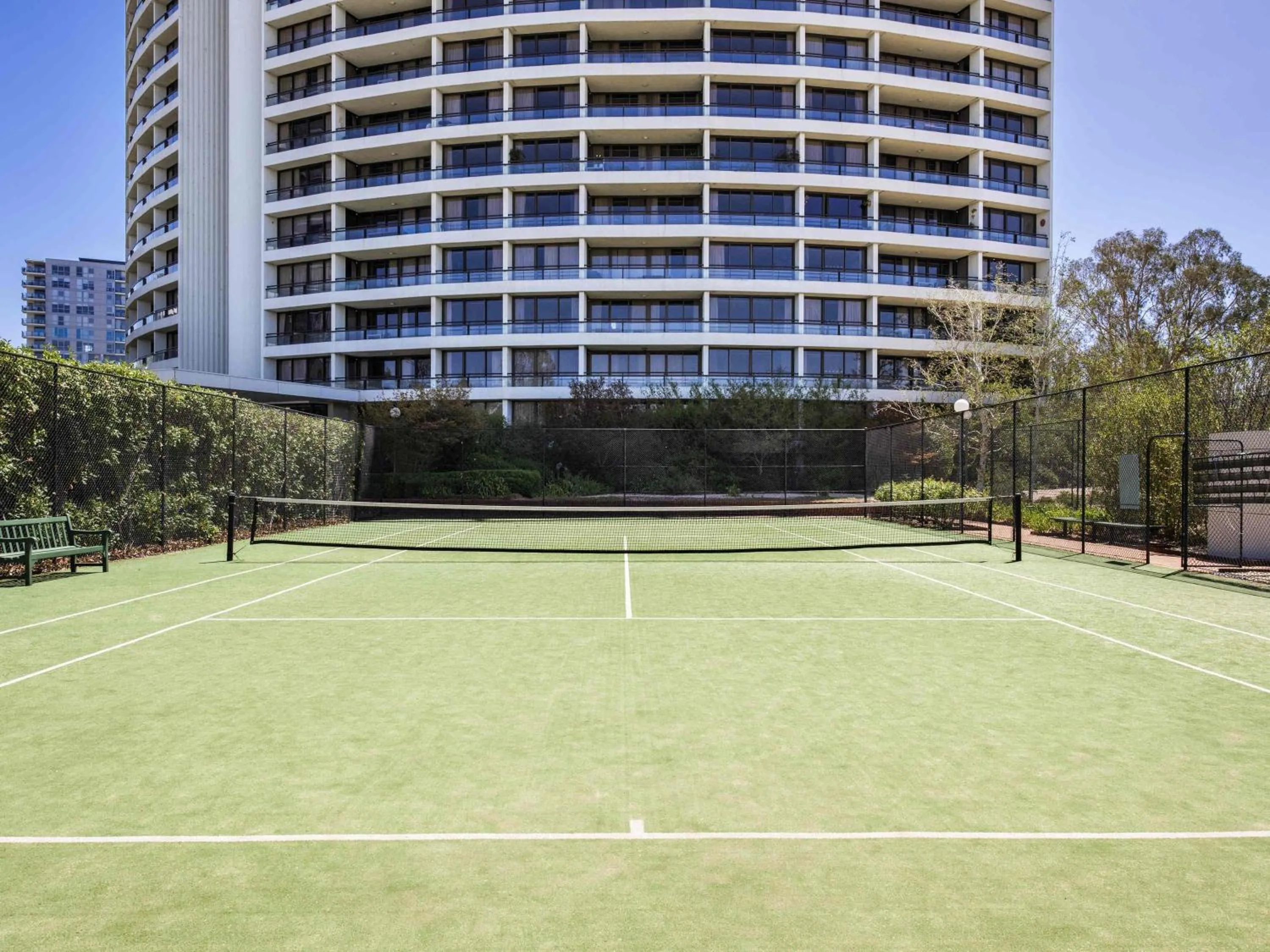 Fitness centre/facilities in BreakFree Capital Tower Apartments