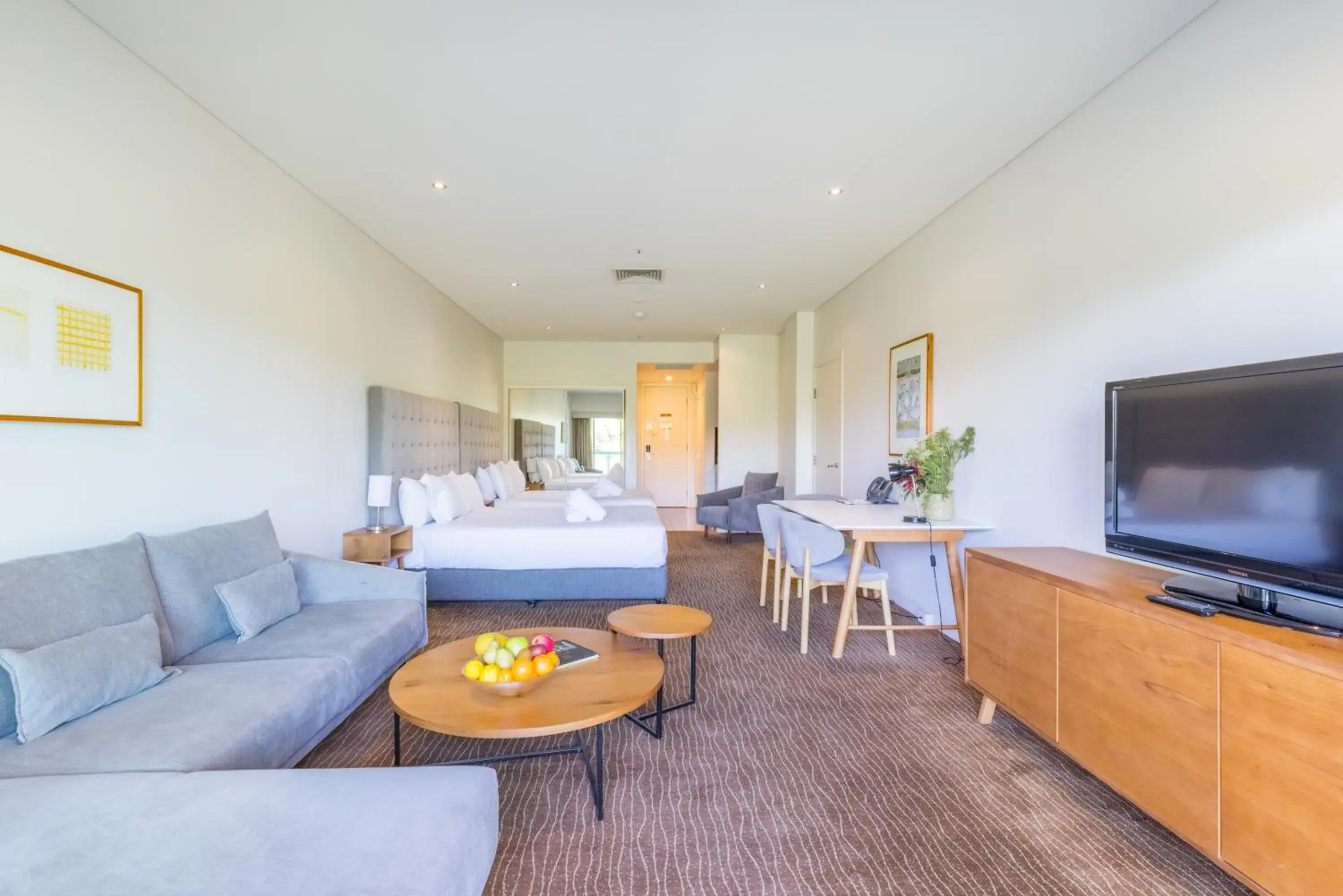 Family Studio in Seasons Botanic Gardens Family Studio in Seasons Botanic Gardens