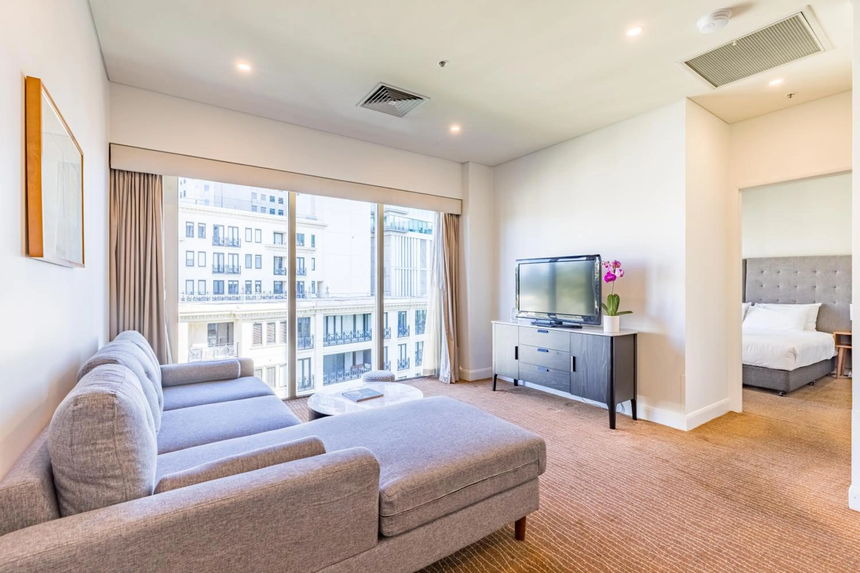 Living room, Bed in Seasons Botanic Gardens