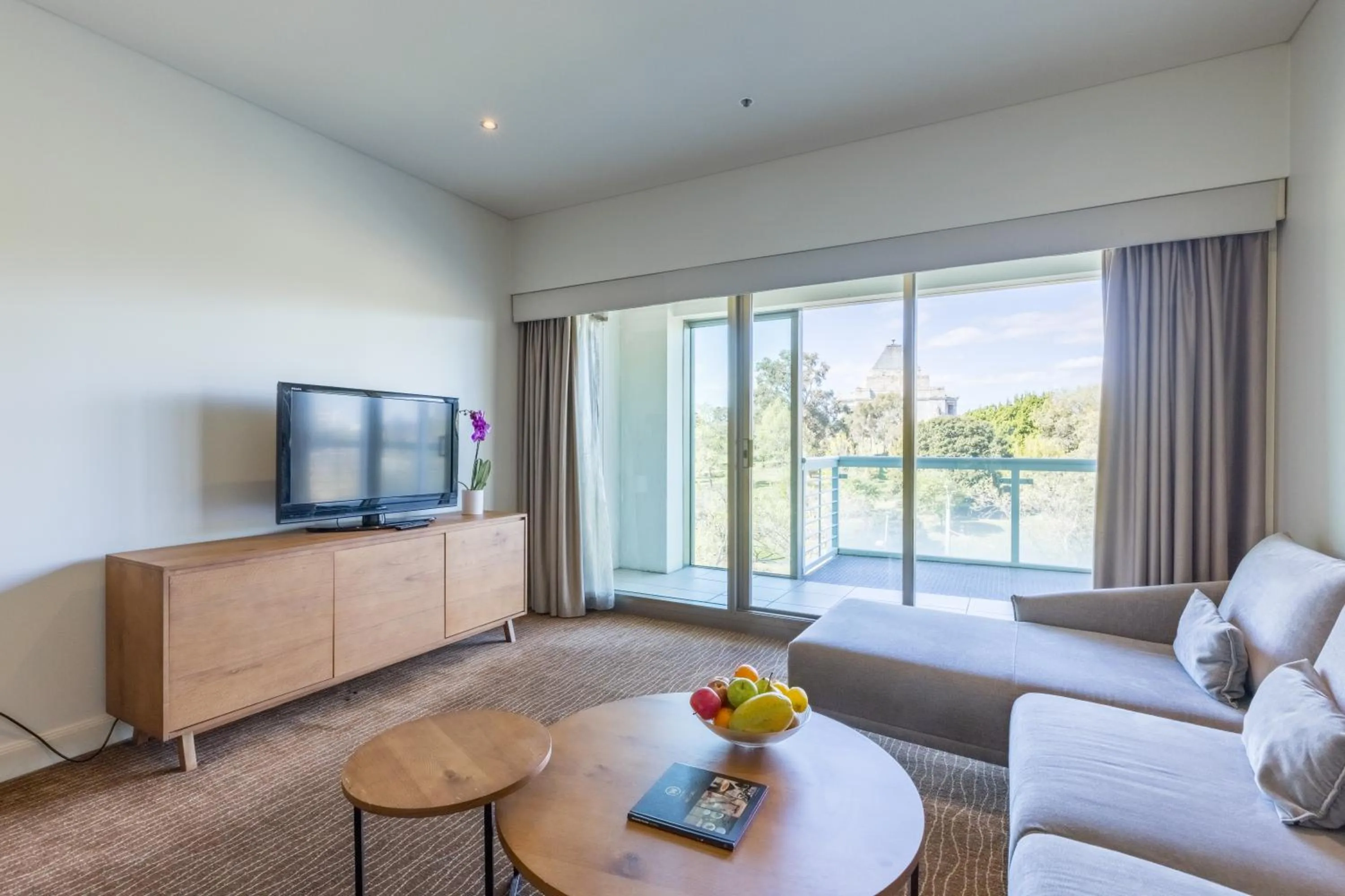 Living room in Seasons Botanic Gardens