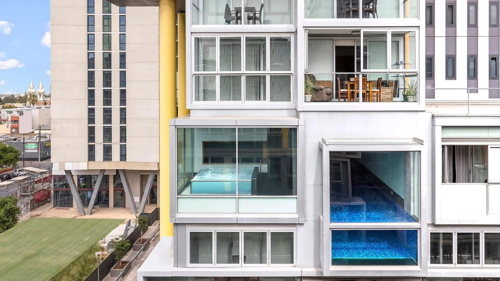 Swimming pool in iStay Precinct Adelaide