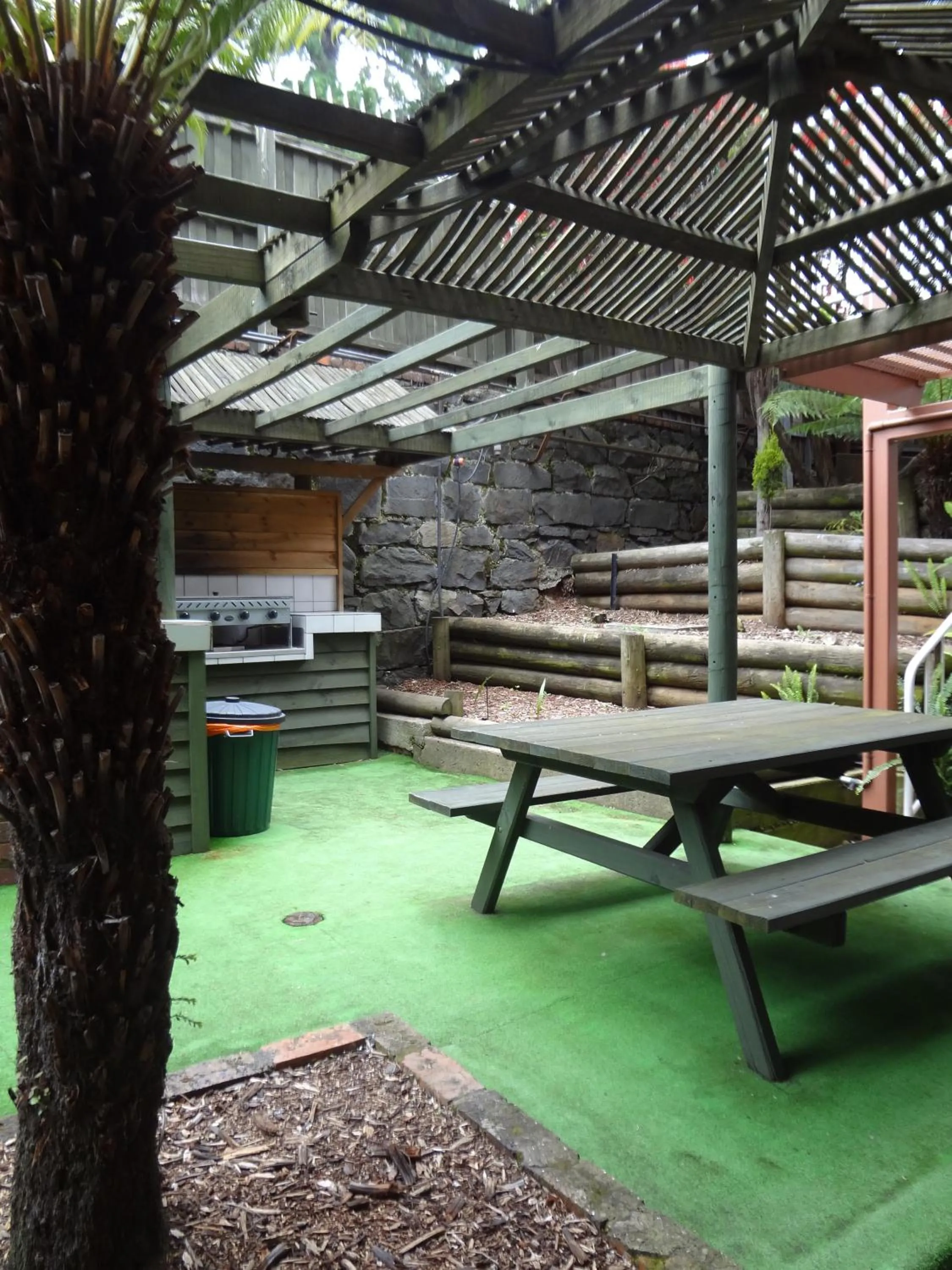 Garden in Adina Place Motel Apartments