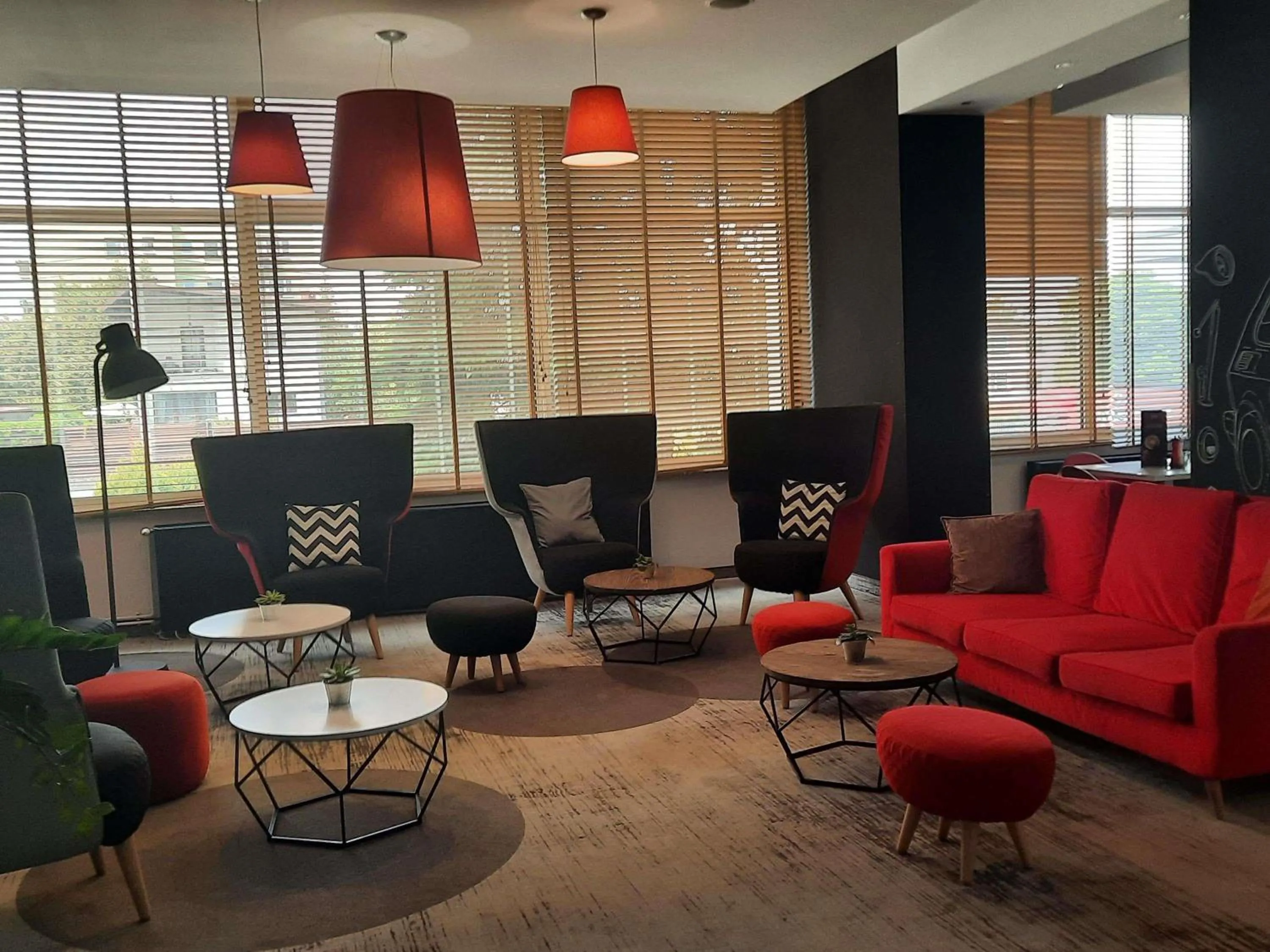 Lounge or bar in ibis Styles Bielsko Biala