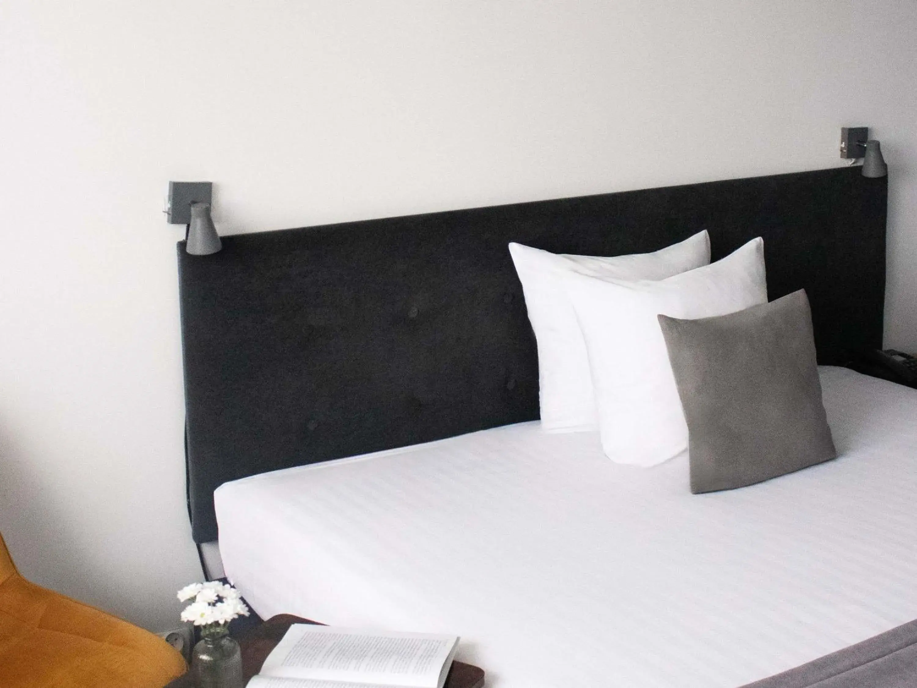 Bedroom, Bed in ibis Styles Bielsko Biala Bedroom, Bed in ibis Styles Bielsko Biala