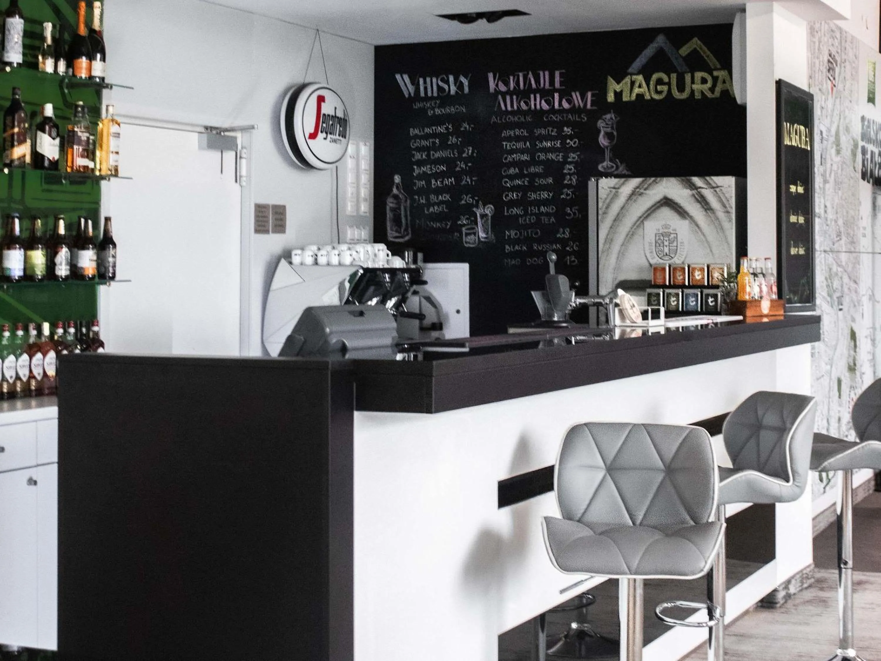 Lounge or bar in ibis Styles Bielsko Biala