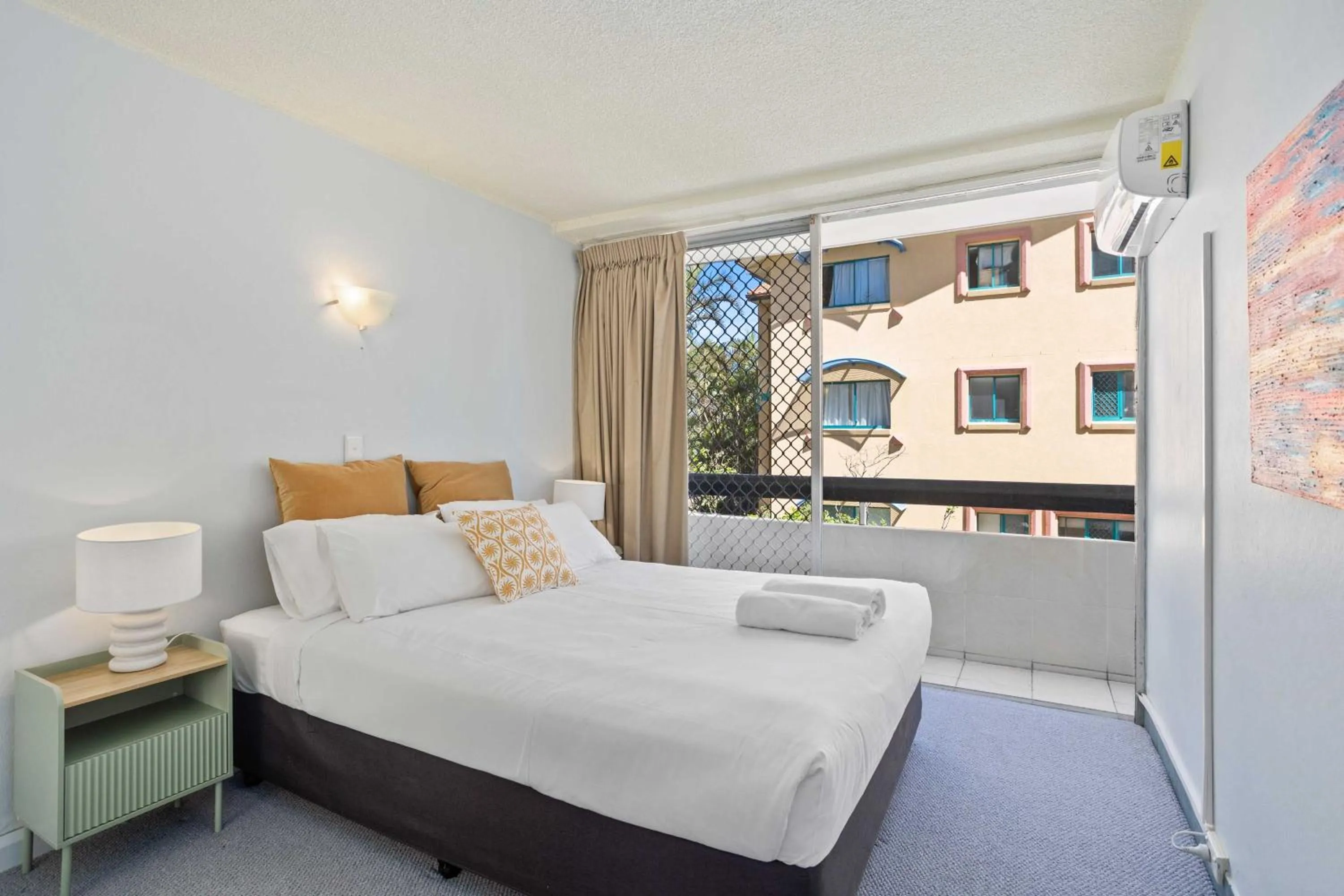 Bed in Hi Ho Beach Apartments on Broadbeach