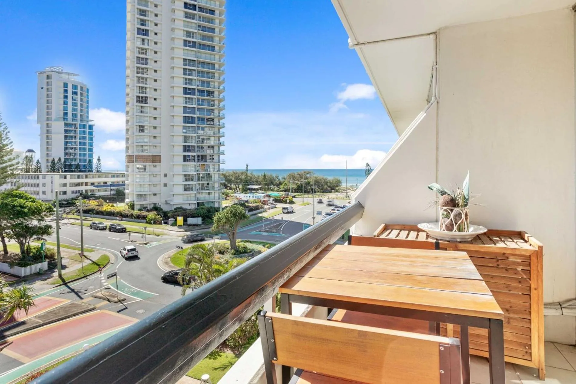 Balcony/Terrace in Hi Ho Beach Apartments on Broadbeach