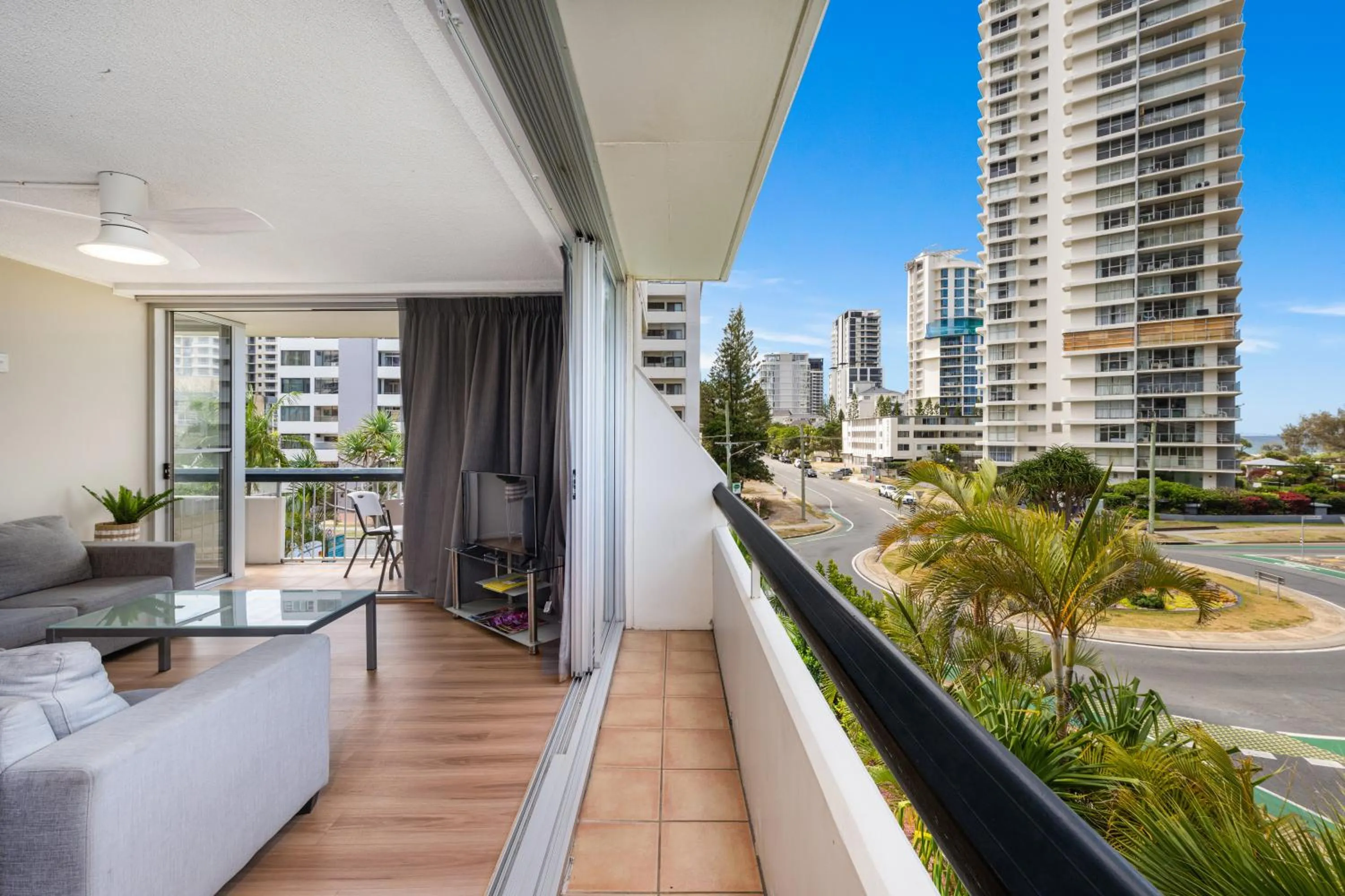 Hi Ho Beach Apartments on Broadbeach