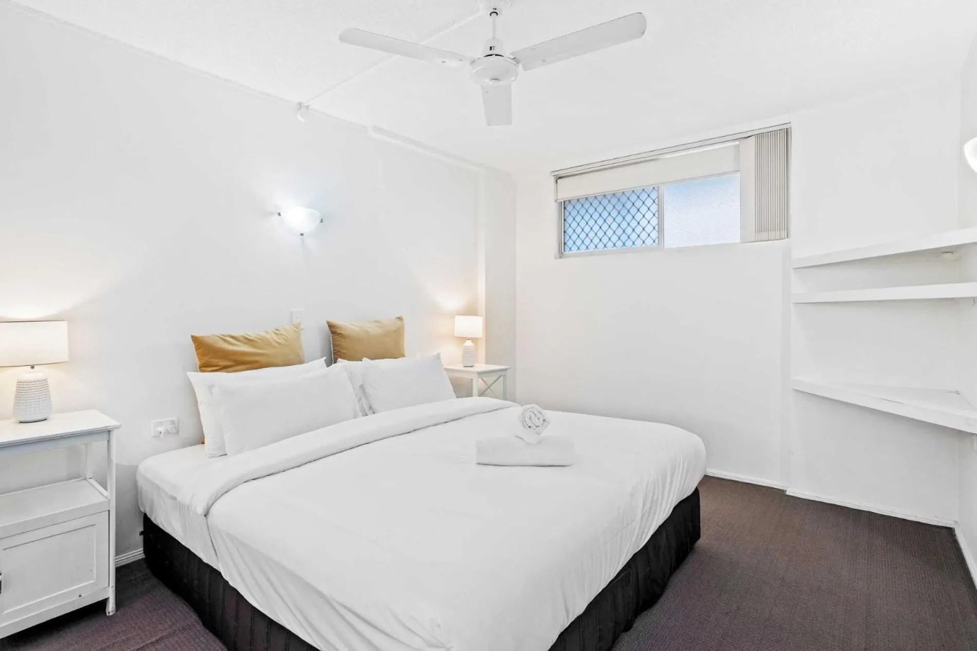 Bed in Hi Ho Beach Apartments on Broadbeach
