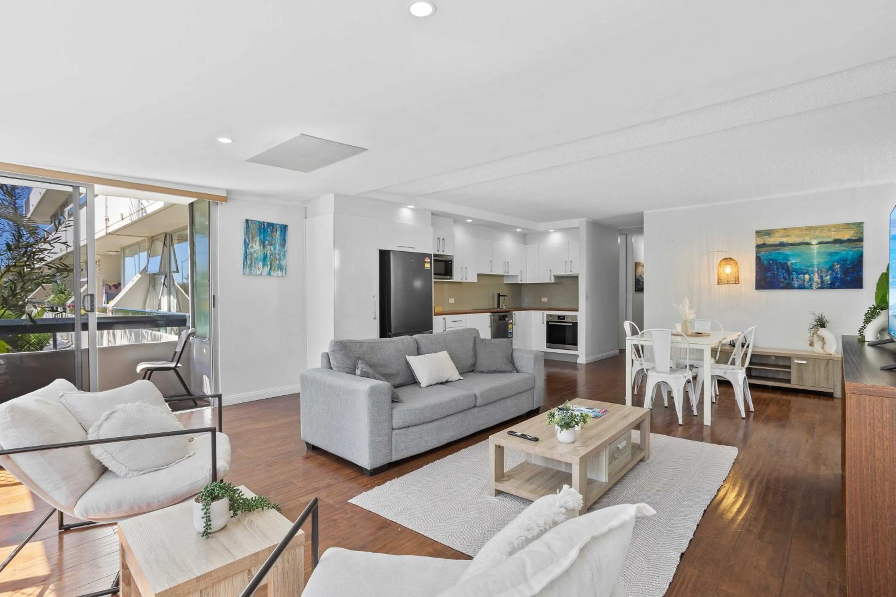 Living room in Hi Ho Beach Apartments on Broadbeach